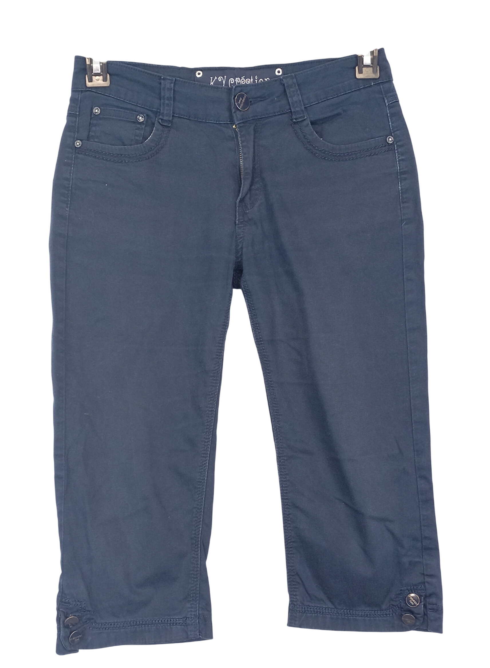 Acheter Pantacourt bleu marine "KY CREATION" coupe ajustée fermeture bouton bas boutonnée T-S Très bon état - 10,90 € Pantacourt bleu marine "KY CREATION" coupe ajustée fermeture bouton bas boutonnée T-S Très bon état reconditionné disponible sur Label Emmaüs