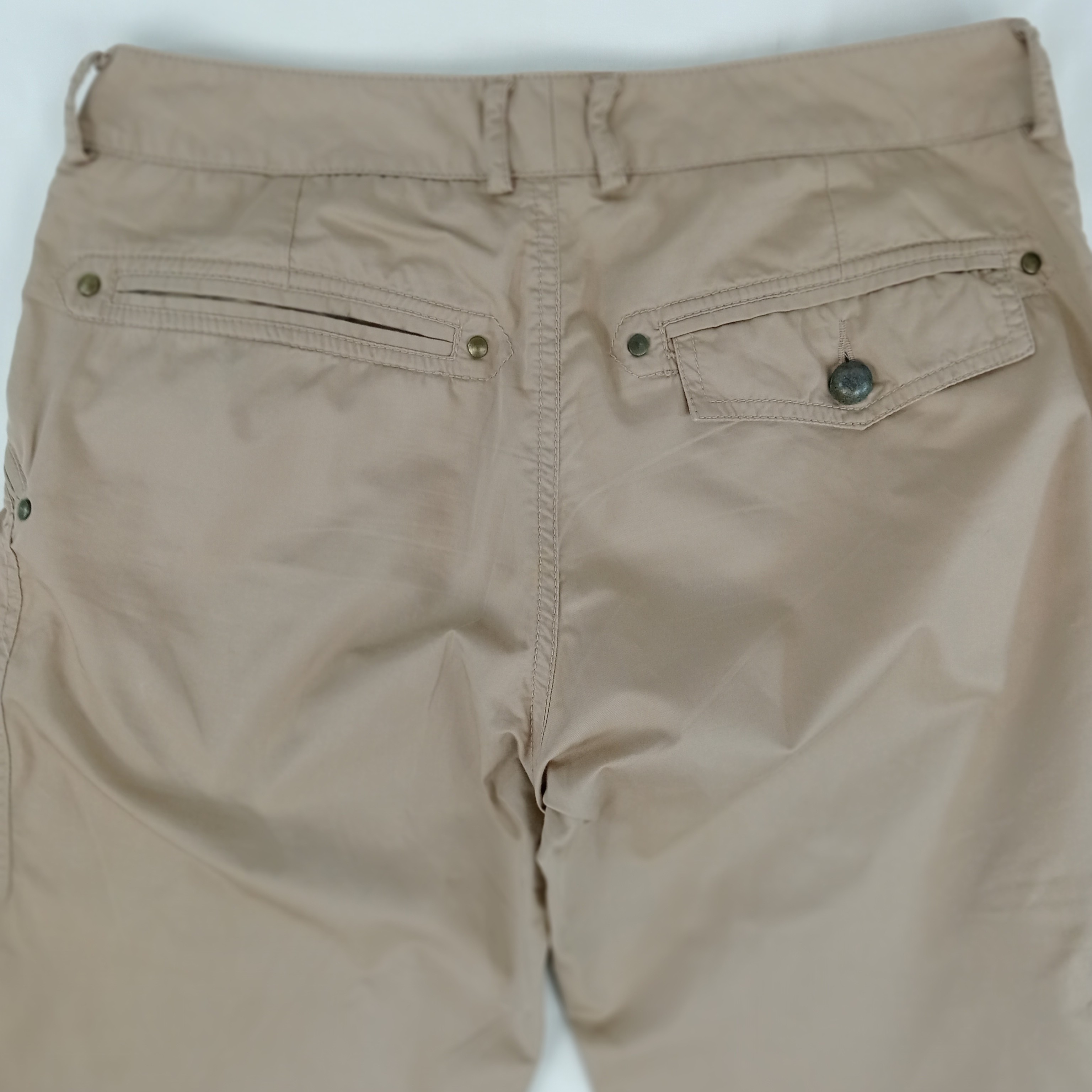 Voir photo 4 de Pantacourt - homme - marque IKKS - coupe 3/4 - couleur jaune sable - taille S (38) Pantacourt - homme - marque IKKS - coupe 3/4 - couleur jaune sable - taille S (38) Très bon état reconditionné photo 4