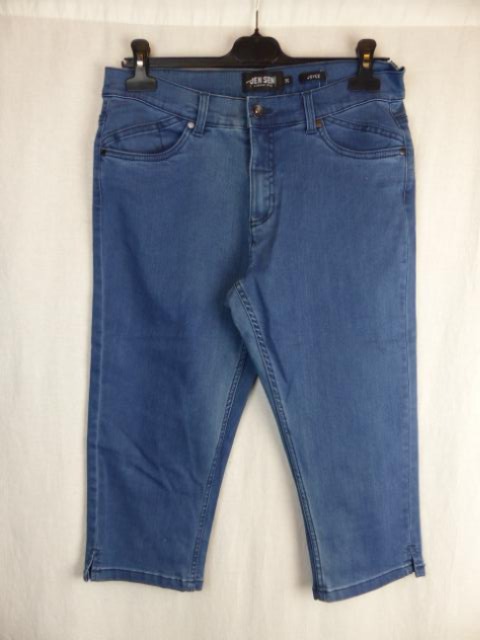 Acheter Pantacourt Jean - 38 Parfait état - 10,00 € Pantacourt Jean - 38 Parfait état reconditionné disponible sur Label Emmaüs