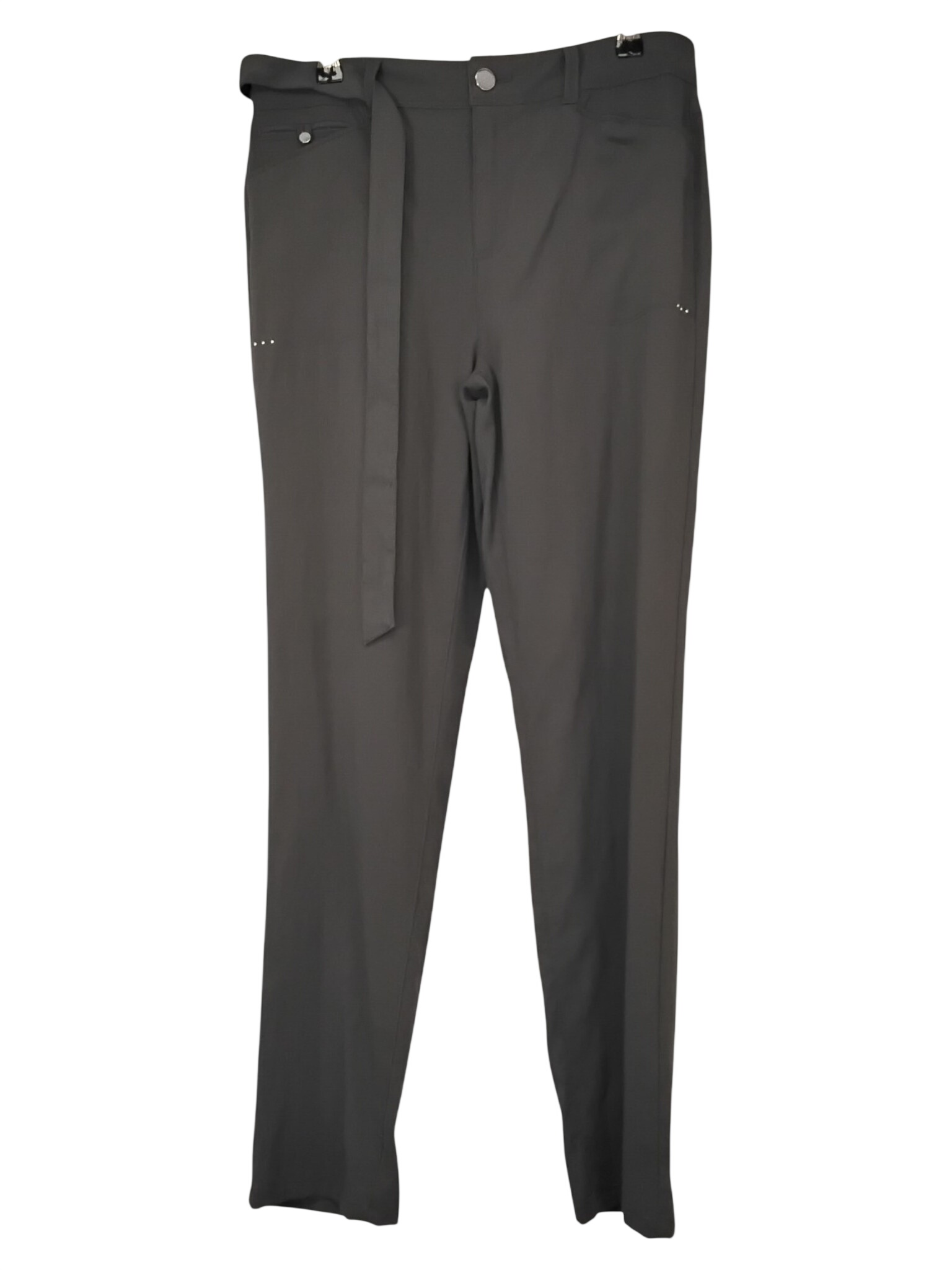 Acheter Pantalon Armand Thierry Taille 40 Très bon état - 10,00 € Pantalon Armand Thierry Taille 40 Très bon état reconditionné disponible sur Label Emmaüs