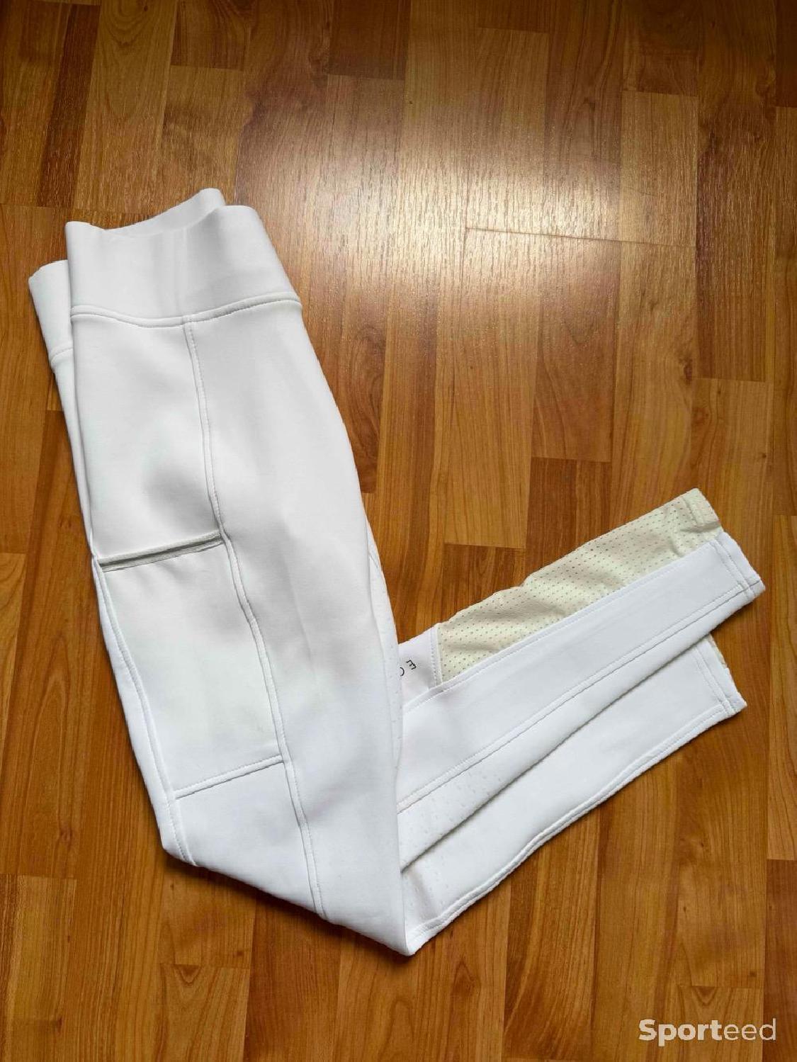 Pantalon concours Très bon état N/A (je n'ai pas trouvé d'information sur une reconditionné disponible sur Sporteed