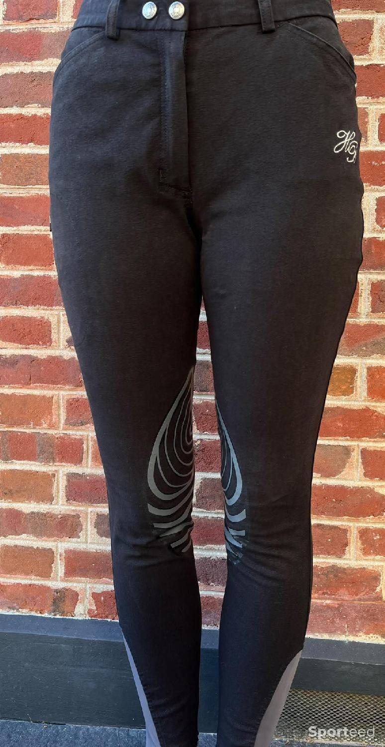 Pantalon d’équitation Fouganza noir Très bon état - 10,00 € Pantalon d’équitation Fouganza noir Très bon état Fouganza reconditionné disponible sur Sporteed