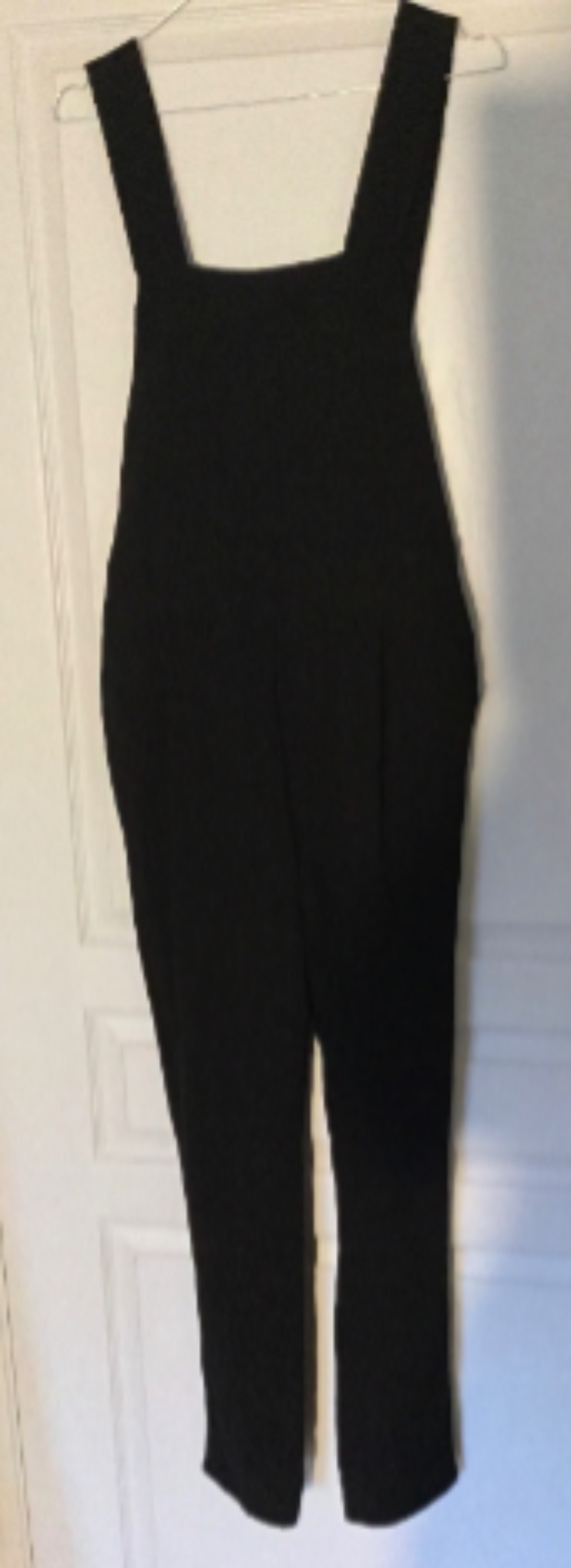 Pantalon de style salopette de la marque "Pimkie". Taille 38. Très bon état - 20,00 € Pantalon de style salopette de la marque "Pimkie". Taille 38. Très bon état reconditionné disponible sur Label Emmaüs