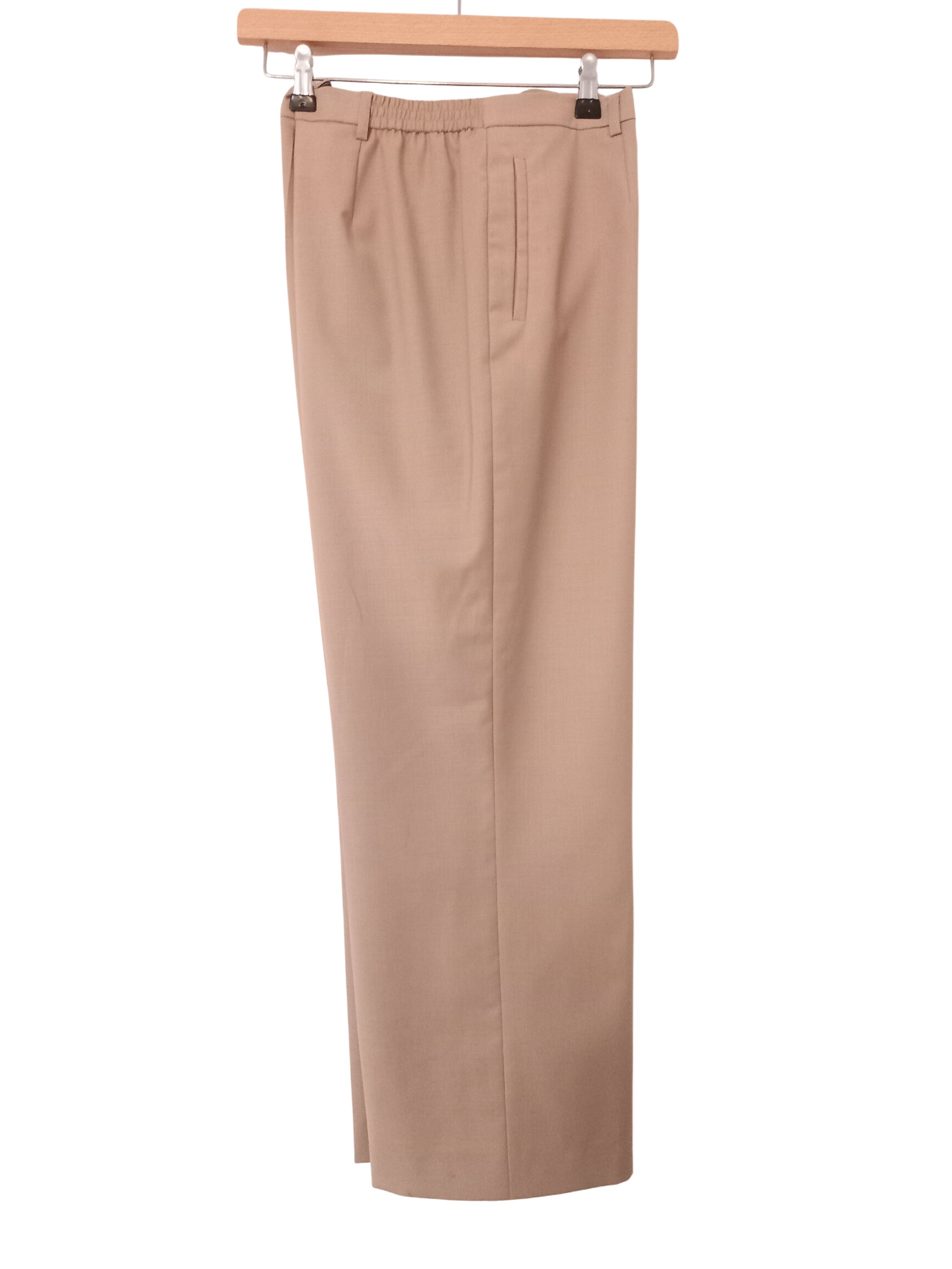 Acheter Pantalon femme beige un jours ailleurs beige Très bon état - 10,50 € Pantalon femme beige un jours ailleurs beige Très bon état reconditionné disponible sur Label Emmaüs