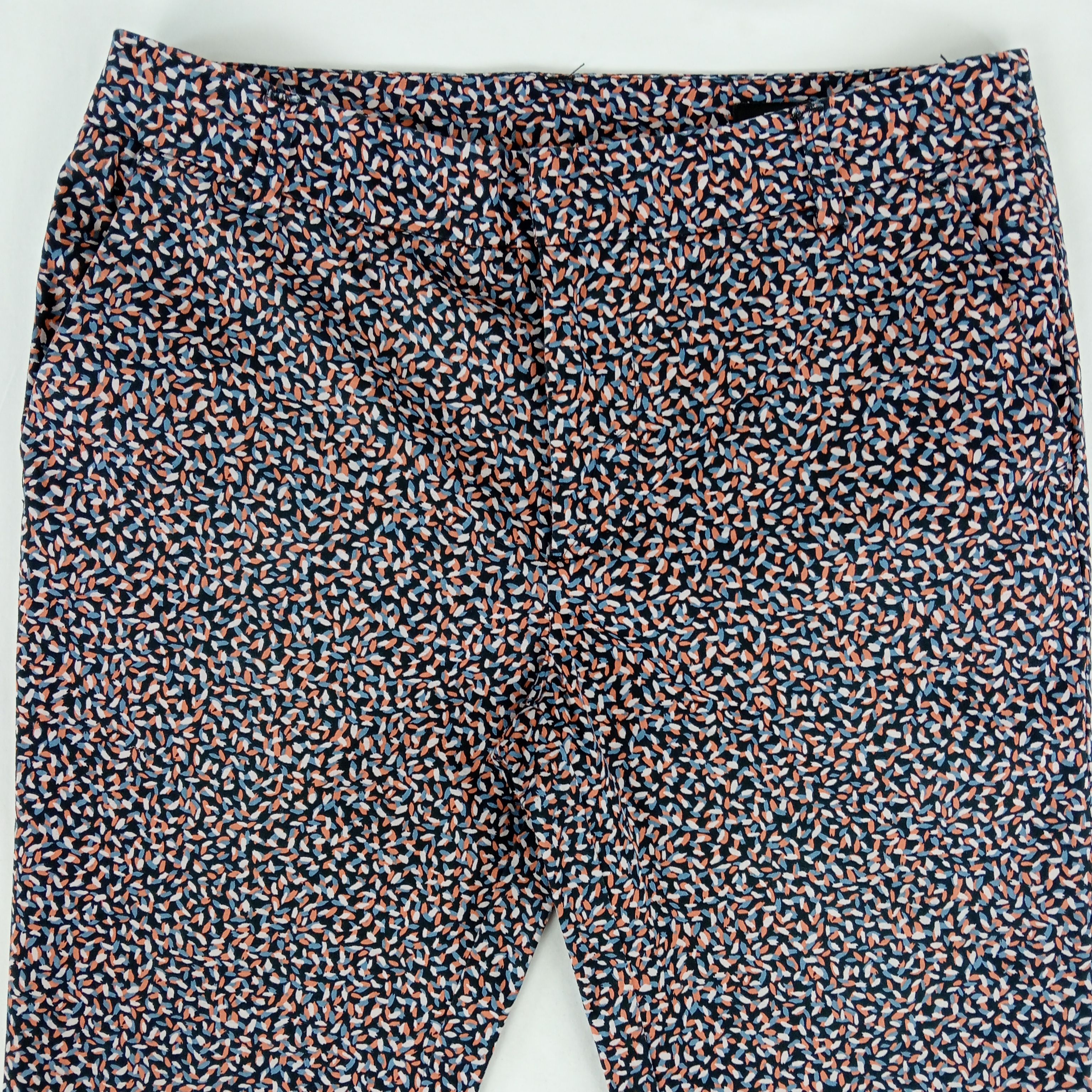 Voir photo 3 de Pantalon femme - marque Teddy Smith - coupe longue - couleur noir et bleu - taille M (37/38) Pantalon femme - marque Teddy Smith - coupe longue - couleur noir et bleu - taille M (37/38) Très bon état reconditionné photo 3