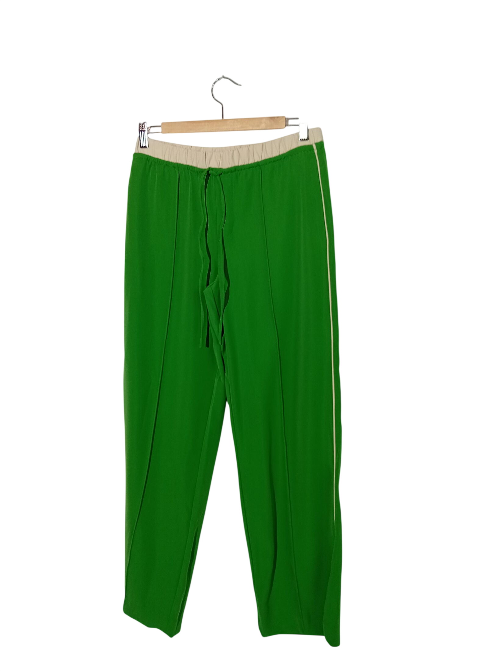 Pantalon Fluide Vert Zara (T5943) - 14,00 € Pantalon Fluide Vert Zara (T5943) reconditionné disponible sur Label Emmaüs