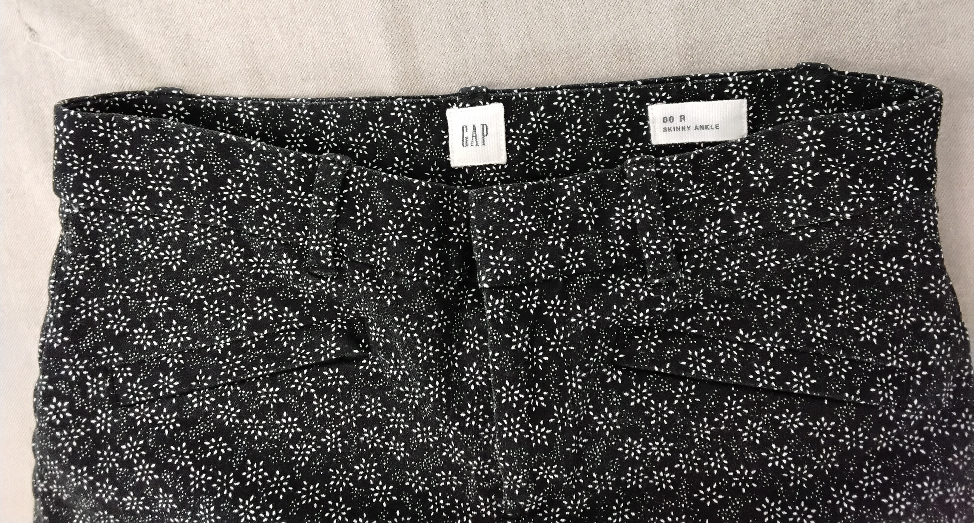 Voir photo 3 de Pantalon Gap Taille 36 Pantalon Gap Taille 36 Bon état reconditionné photo 3
