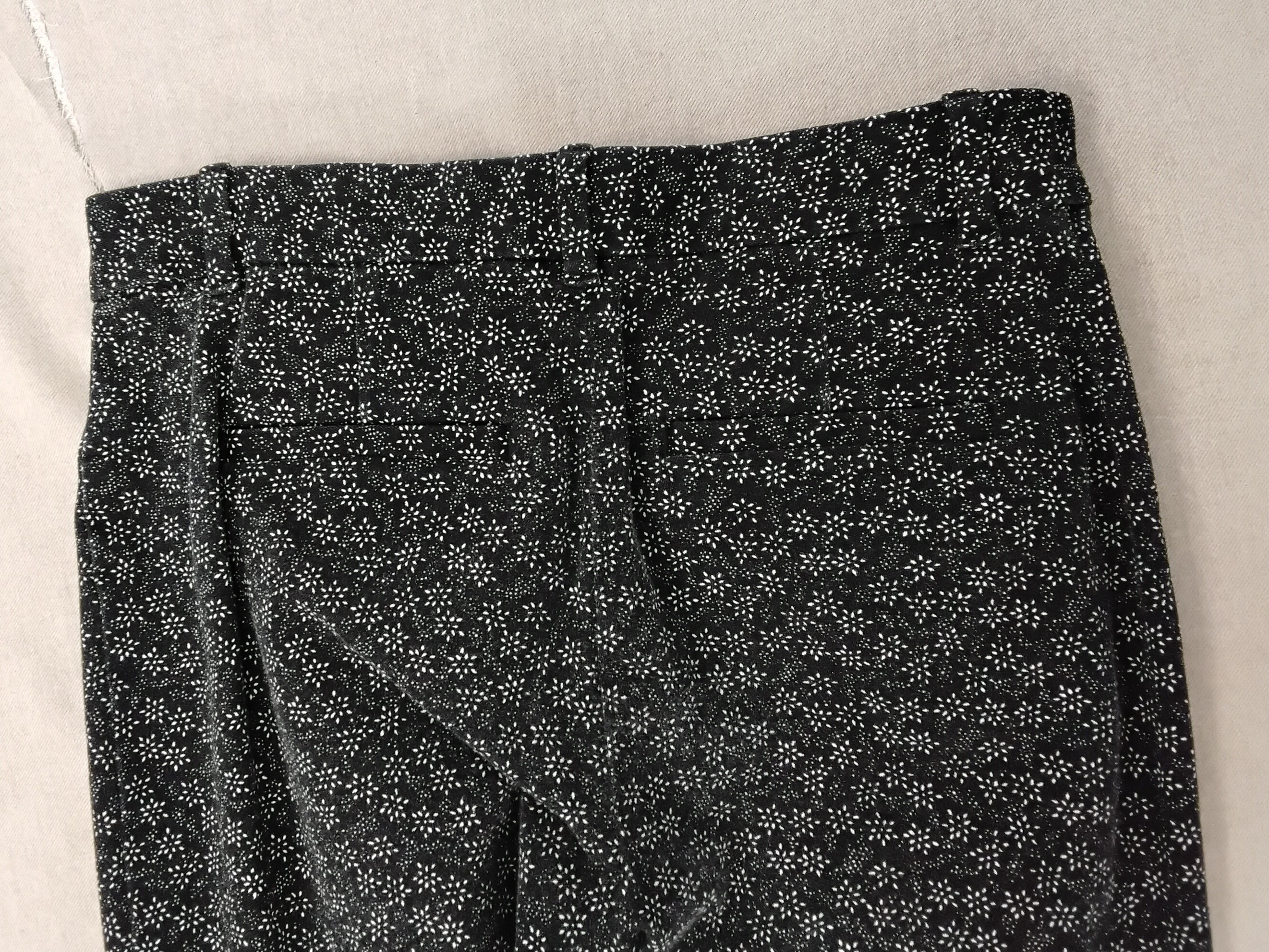 Voir photo 4 de Pantalon Gap Taille 36 Pantalon Gap Taille 36 Bon état reconditionné photo 4