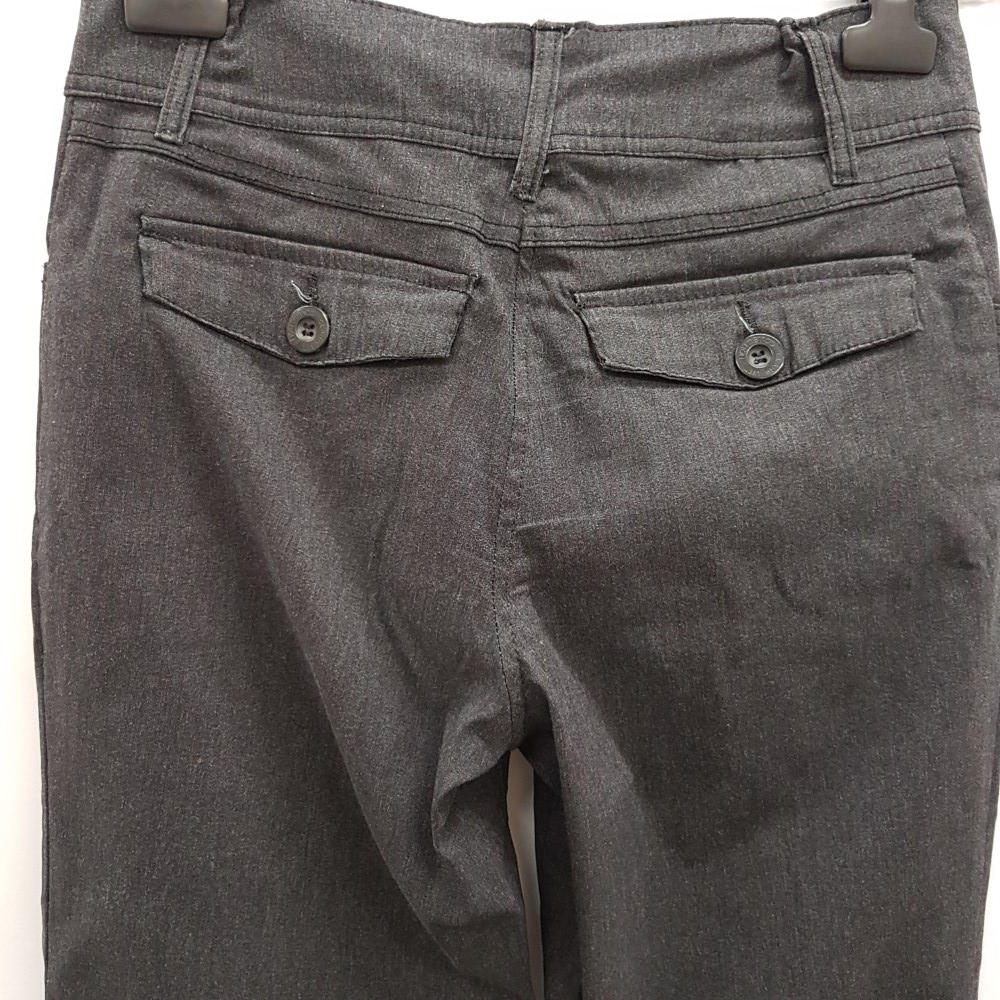Voir photo 5 de Pantalon gris chiné - CLARA VITTI – taille 40 Pantalon gris chiné - CLARA VITTI – taille 40 Bon état reconditionné photo 5