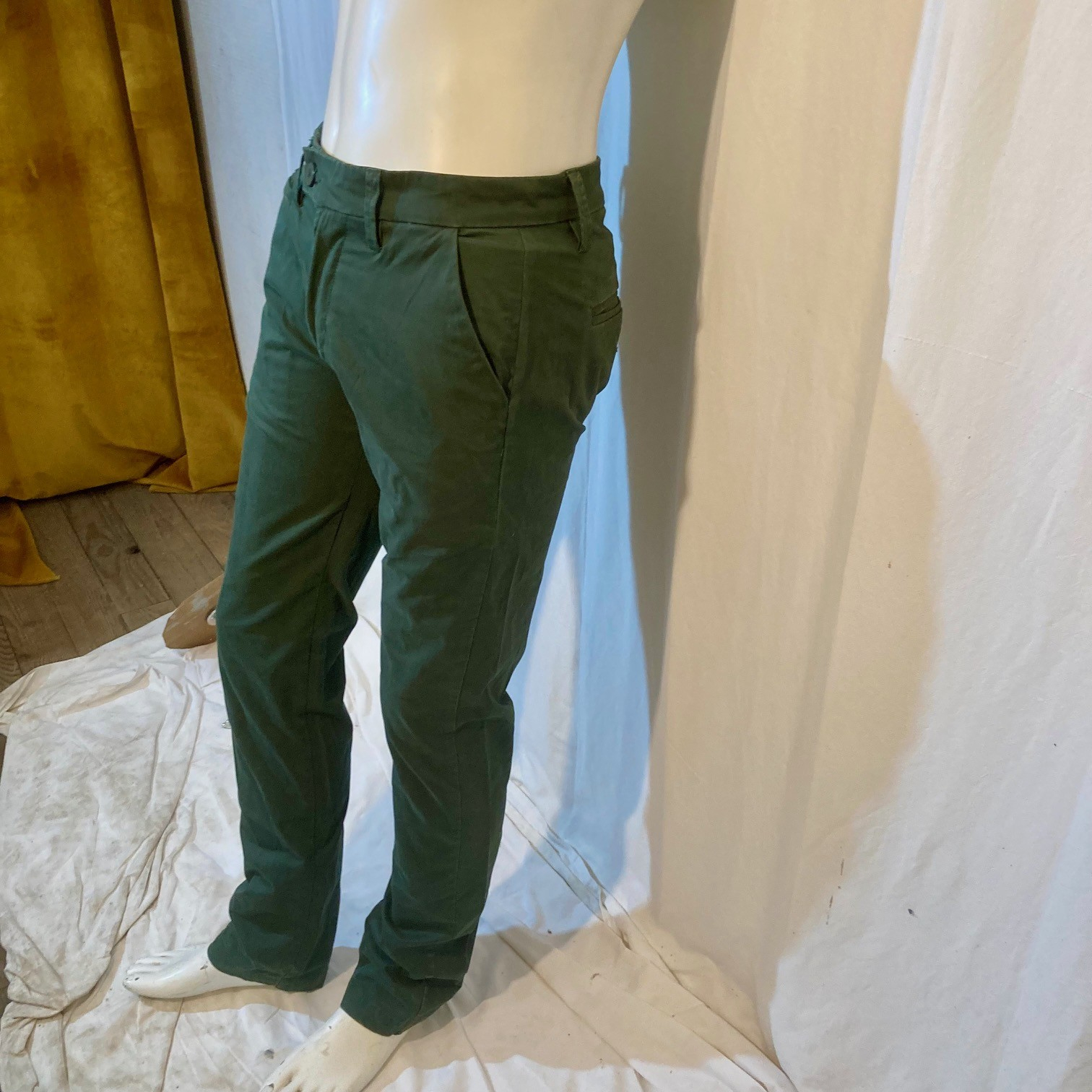 Voir photo 2 de Pantalon homme Kaporal Pantalon homme Kaporal Très bon état reconditionné photo 2
