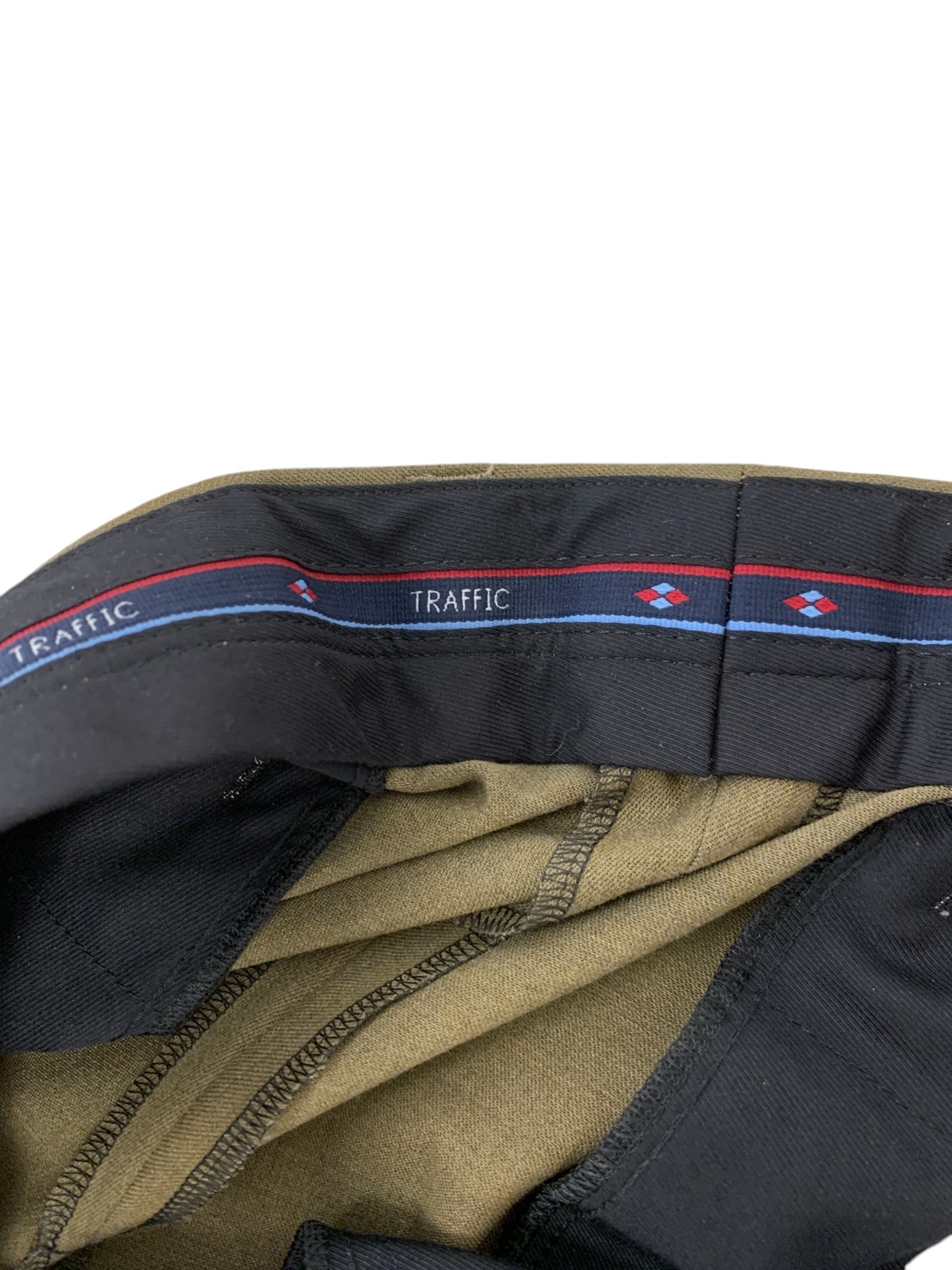 Voir photo 5 de Pantalon Kaki - Trafic - Taille 46 Pantalon Kaki - Trafic - Taille 46 Très bon état reconditionné photo 5