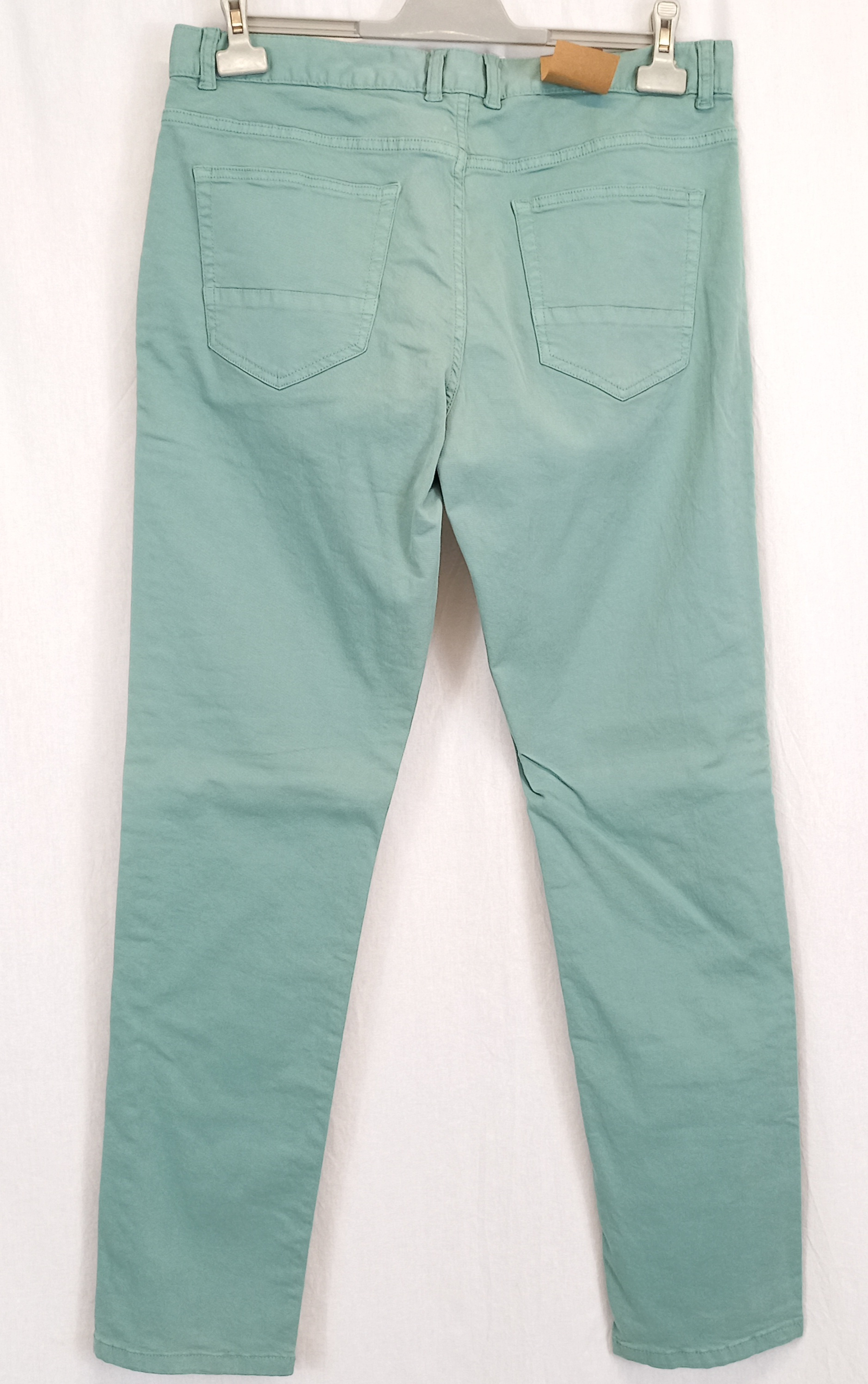 Voir photo 2 de Pantalon KIABI taille 44 Pantalon KIABI taille 44 Parfait état reconditionné photo 2