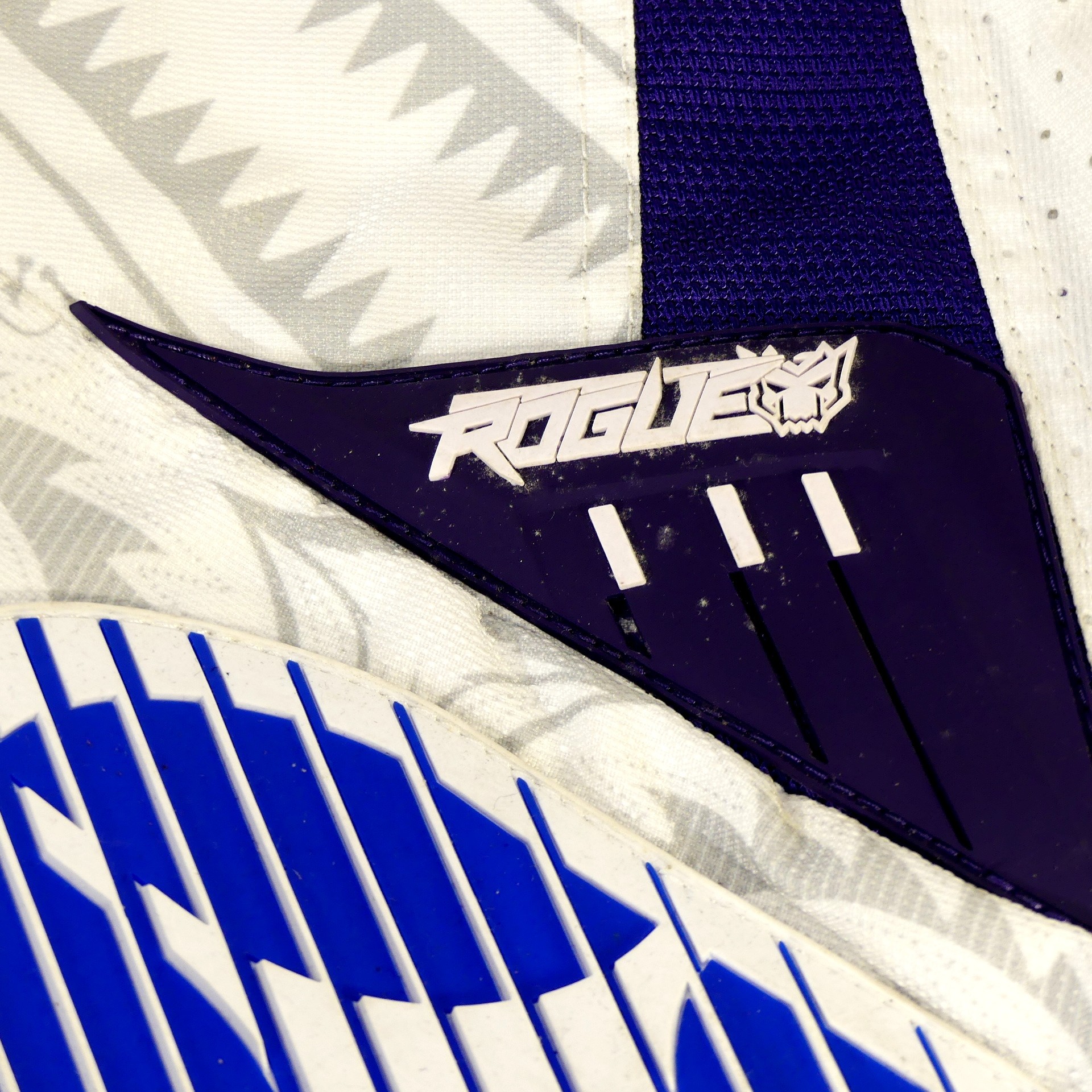 Pantalon Moto Cross - Nofear Rogue - T 34 État correct - 30,00 € Pantalon Moto Cross - Nofear Rogue - T 34 État correct reconditionné disponible sur Label Emmaüs