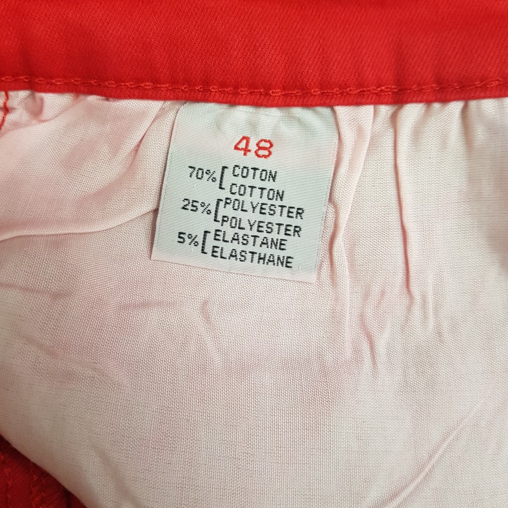 Voir photo 7 de Pantalon rouge vif - VOGGO - Taille 48 Pantalon rouge vif - VOGGO - Taille 48 Parfait état reconditionné photo 7