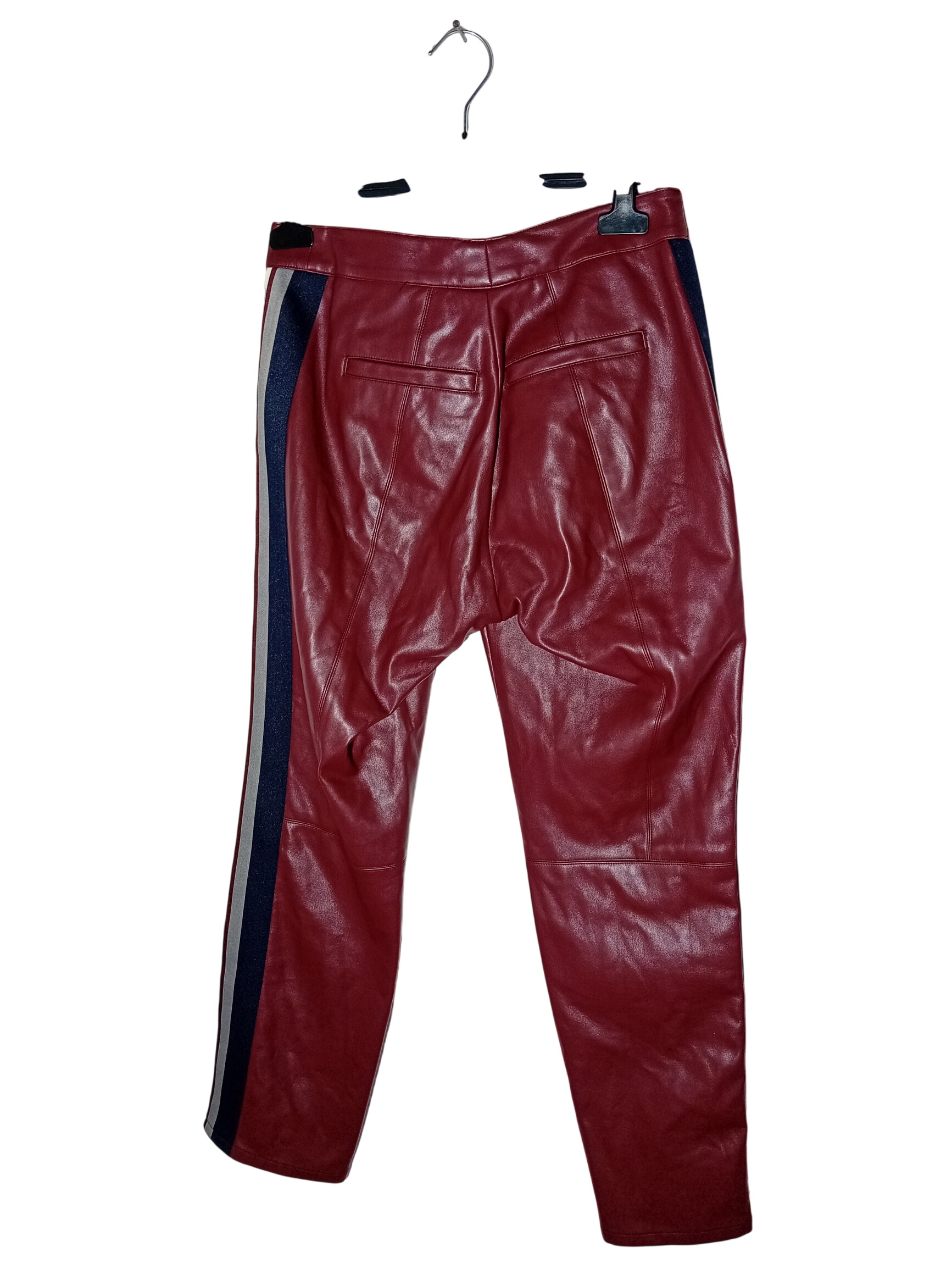Voir photo 2 de Pantalon Similicuir Bordeaux Bandes Latérales S Sportmax Code (T3704) Pantalon Similicuir Bordeaux Bandes Latérales S Sportmax Code (T3704) Très bon état reconditionné photo 2