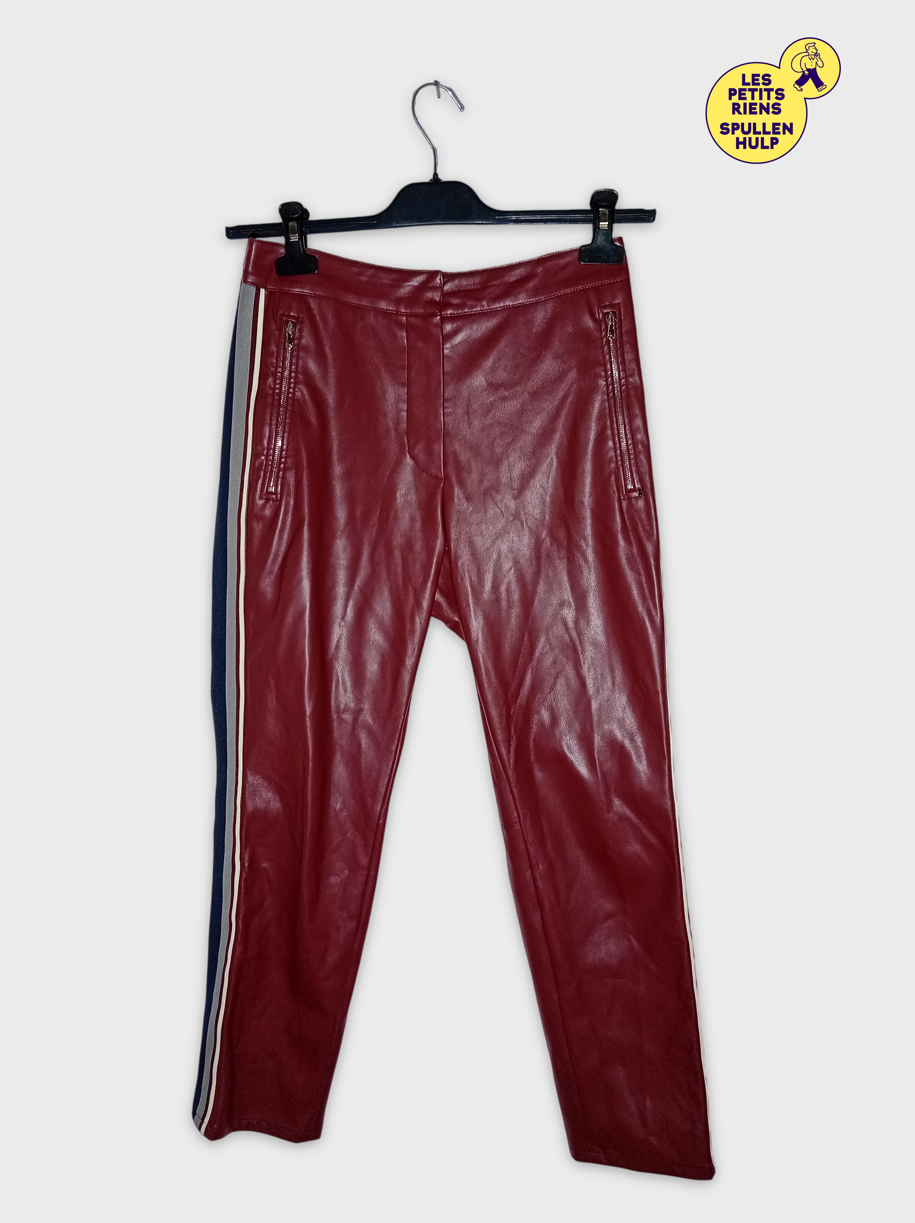 Acheter Pantalon Similicuir Bordeaux Bandes Latérales S Sportmax Code (T3704) Très bon état - 27,00 € Pantalon Similicuir Bordeaux Bandes Latérales S Sportmax Code (T3704) Très bon état reconditionné disponible sur Label Emmaüs