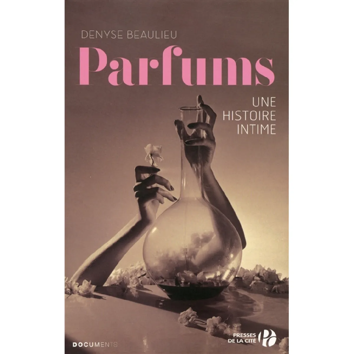 Acheter Parfums, une histoire intime État correct - 12,42 € Parfums, une histoire intime État correct N/A (Il ne s'agit pas d'une marque reconditionné disponible sur Rue du Commerce Seconde Vie