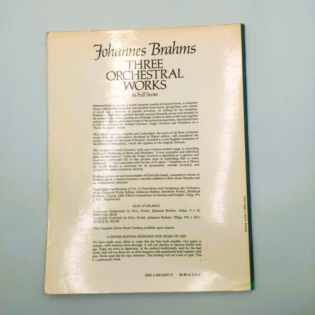 Voir photo 3 de Partition – Johannes Brahms / Joseph Haydn. 1984. Editions Dover Publications. En anglais. 100 pages. Partition – Johannes Brahms / Joseph Haydn. 1984. Editions Dover Publications. En anglais. 100 pages. Bon état reconditionné photo 3