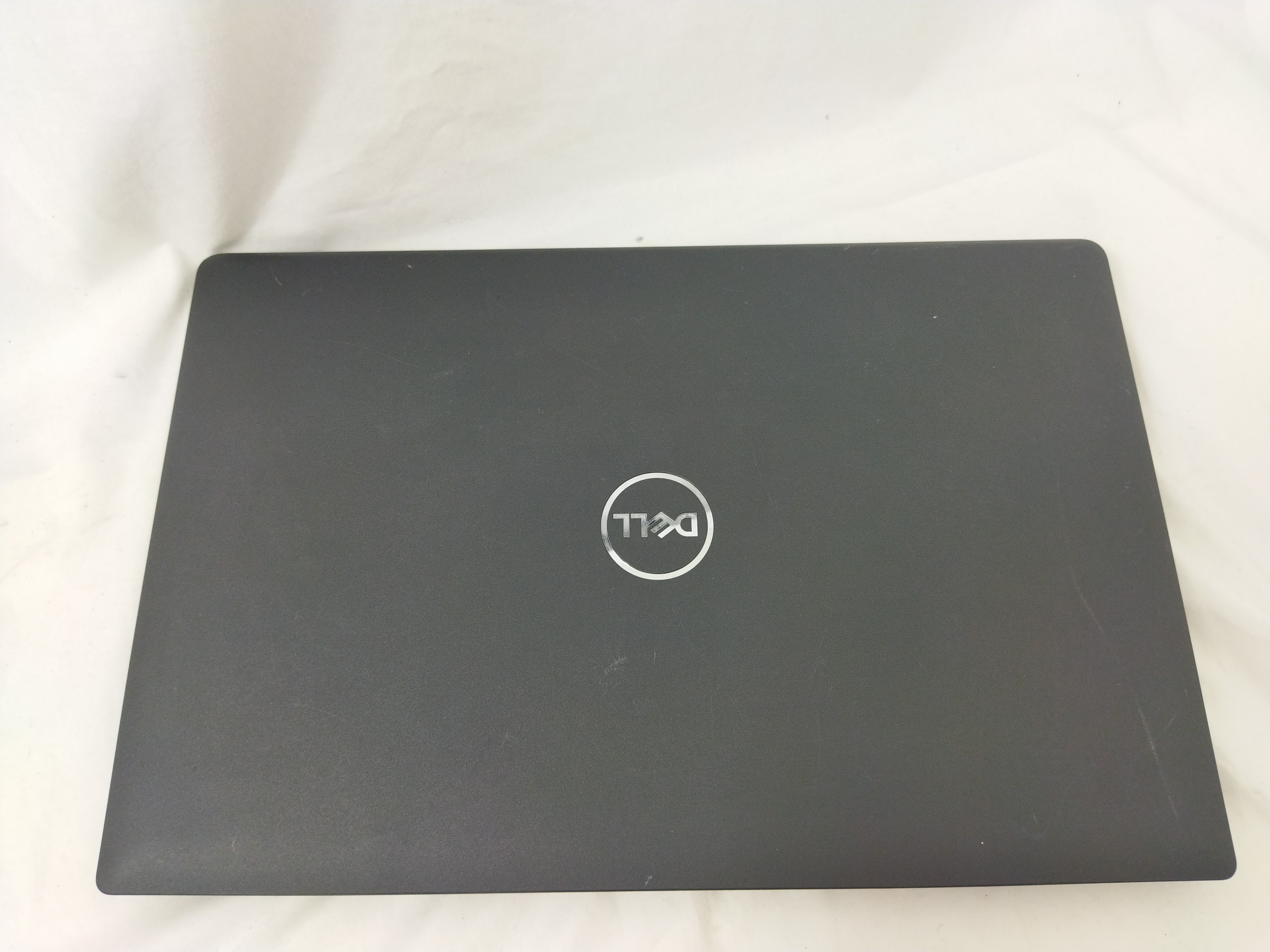 Voir photo 3 de Pc Portable DELL Latitude 3520 11e Génération reconditionné en très bon état Pc Portable DELL Latitude 3520 11e Génération reconditionné en très bon état Très bon état reconditionné photo 3