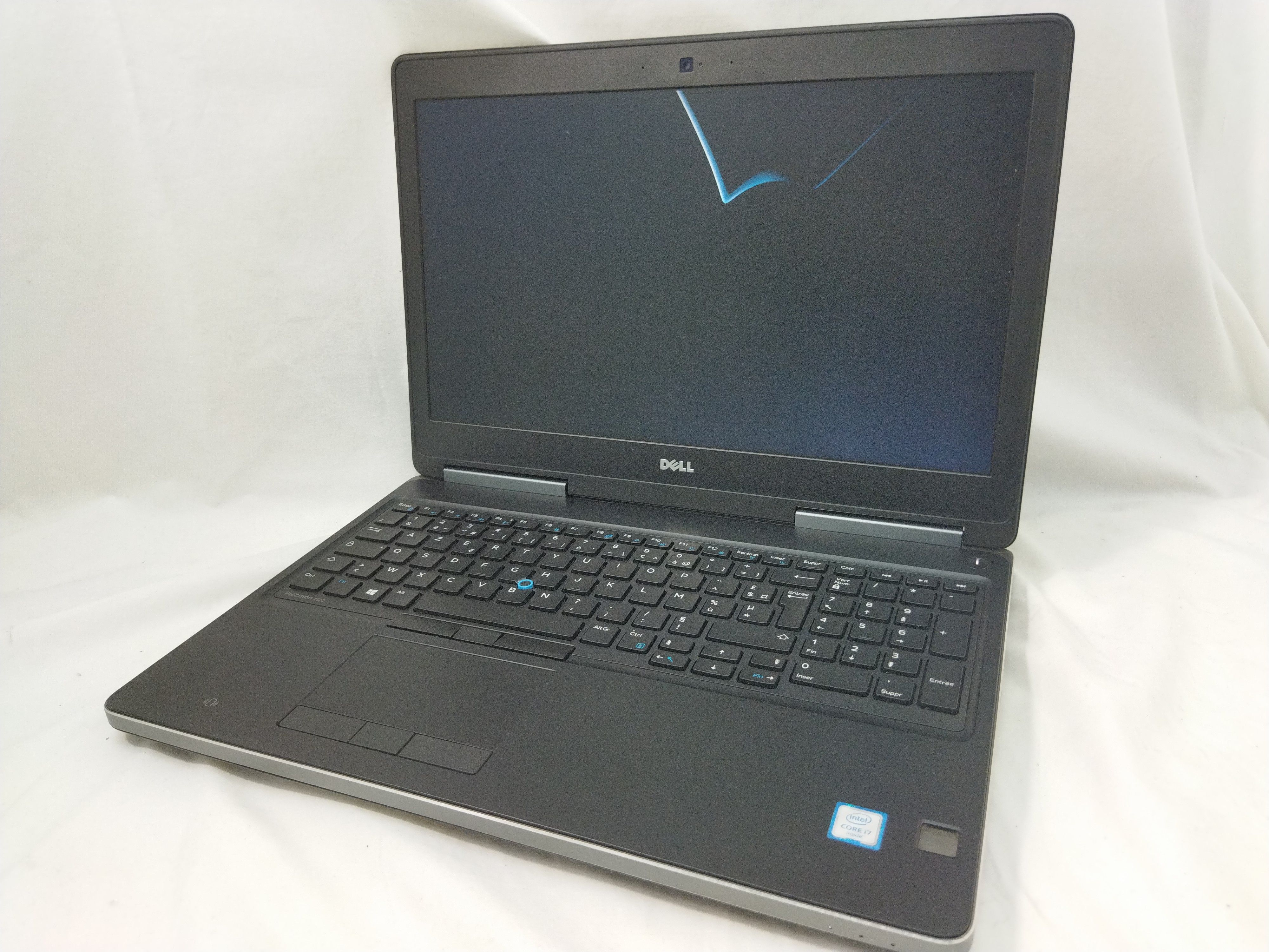 Voir photo 3 de Pc Portable DELL Précision 7520 reconditionné avec 32 Go RAM en très bon état + 2 jeux (Tekken 7 & LEGOSTARWA) installés | Dero Pc Portable DELL Précision 7520 reconditionné avec 32 Go RAM en très bon état + 2 jeux (Tekken 7 & LEGOSTARWA) installés Très bon état reconditionné photo 3 | Dero