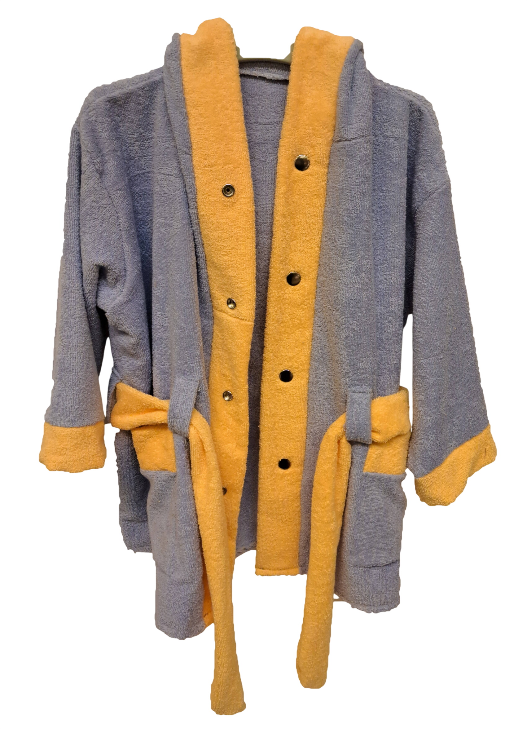 Peignoir avec capuche pour enfant - 100% matières recyclées - Etoffe Meuse Parfait état - 30,00 € Peignoir avec capuche pour enfant - 100% matières recyclées - Etoffe Meuse Parfait état reconditionné disponible sur Label Emmaüs