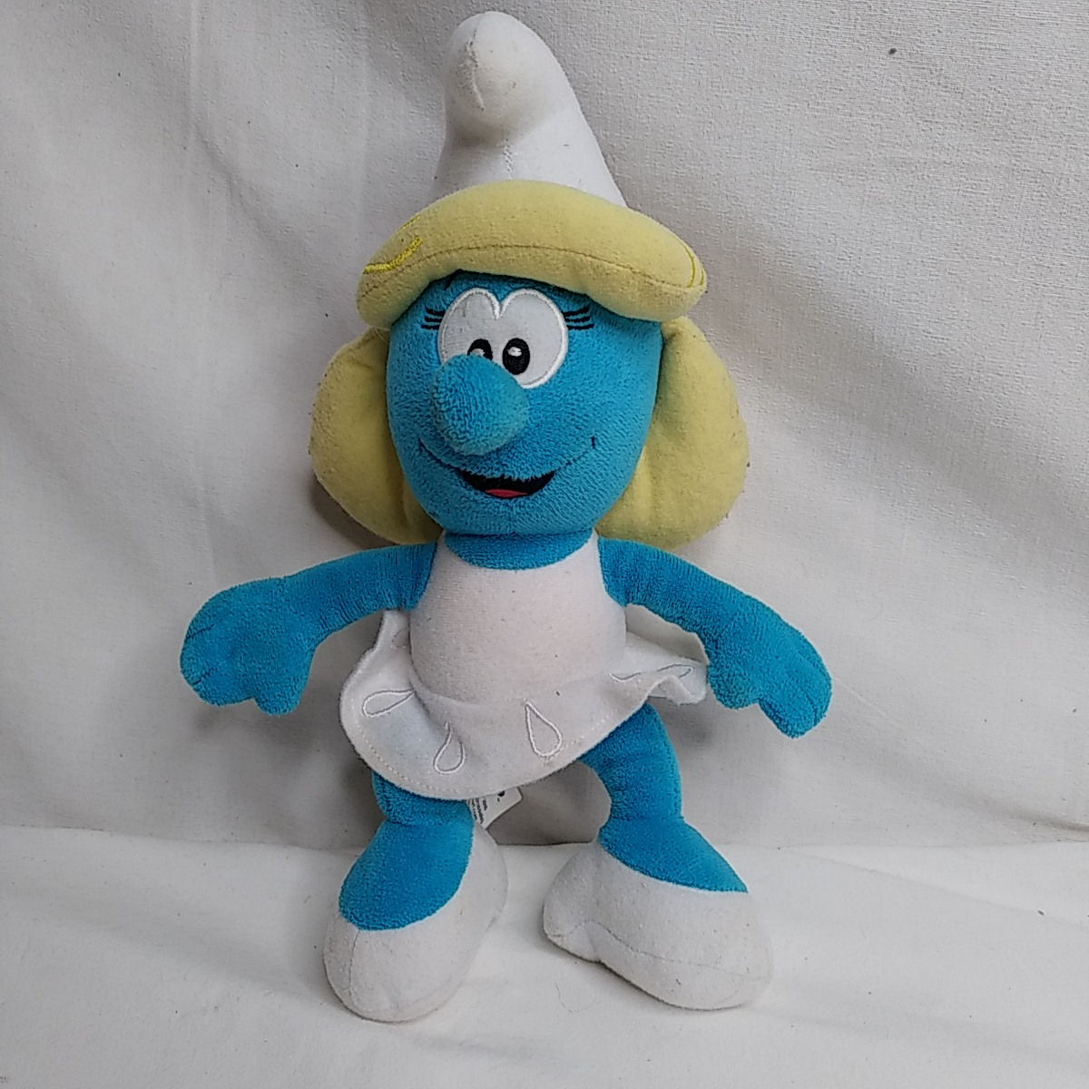 Voir photo 2 de Peluche Schtroumpfette - 2016 Peluche Schtroumpfette - 2016 Bon état reconditionné photo 2