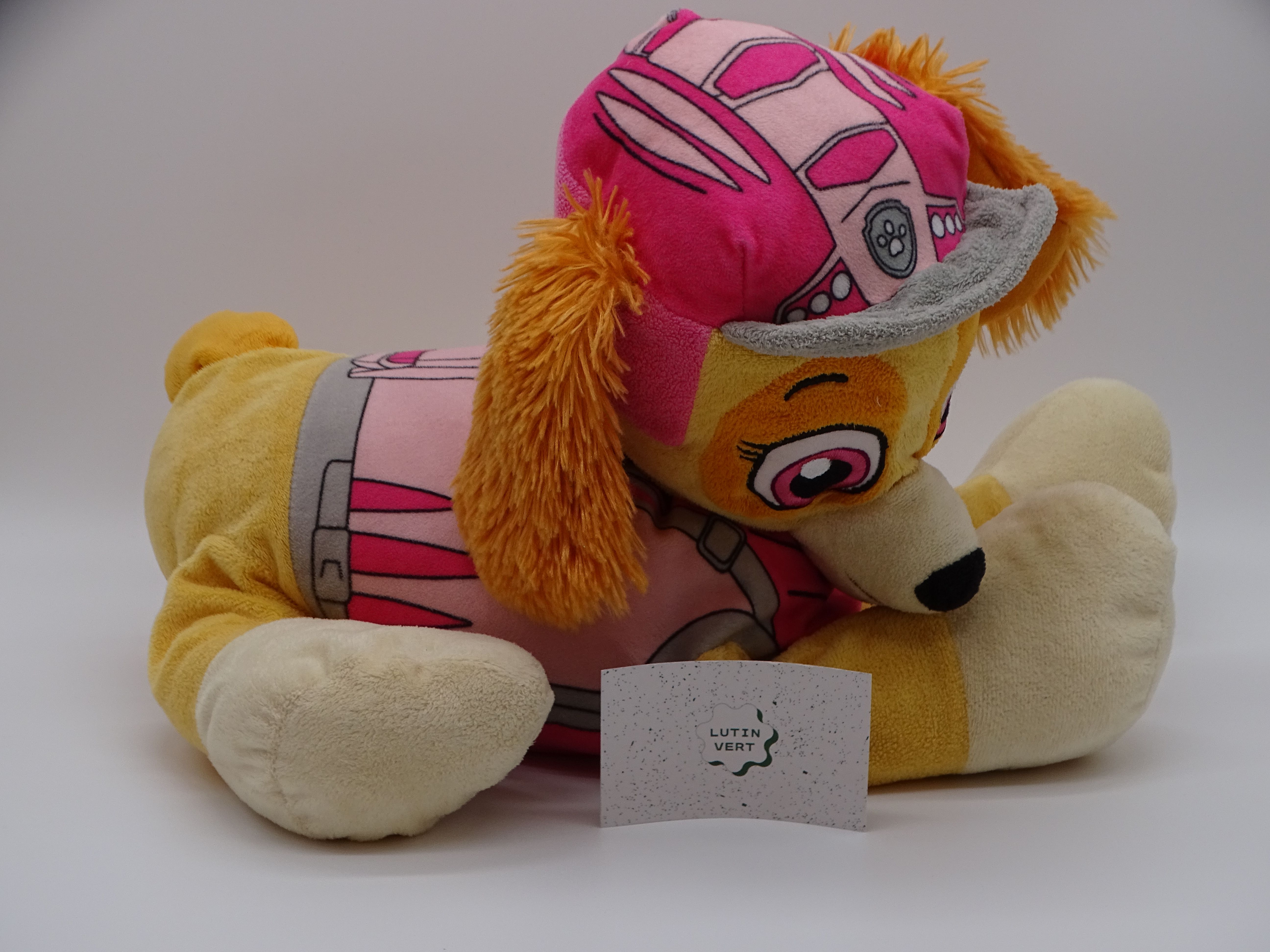 Voir photo 2 de Peluche « Stella » de Paw Patrol d'occasion NICKELODEON - Dès 3 ans | Ref 13426 Peluche « Stella » de Paw Patrol d'occasion NICKELODEON - Dès 3 ans | Ref 13426 Très bon état reconditionné photo 2