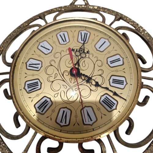 Pendule murale vintage style antiquités État correct - 18,00 € Pendule murale vintage style antiquités État correct reconditionné disponible sur Label Emmaüs