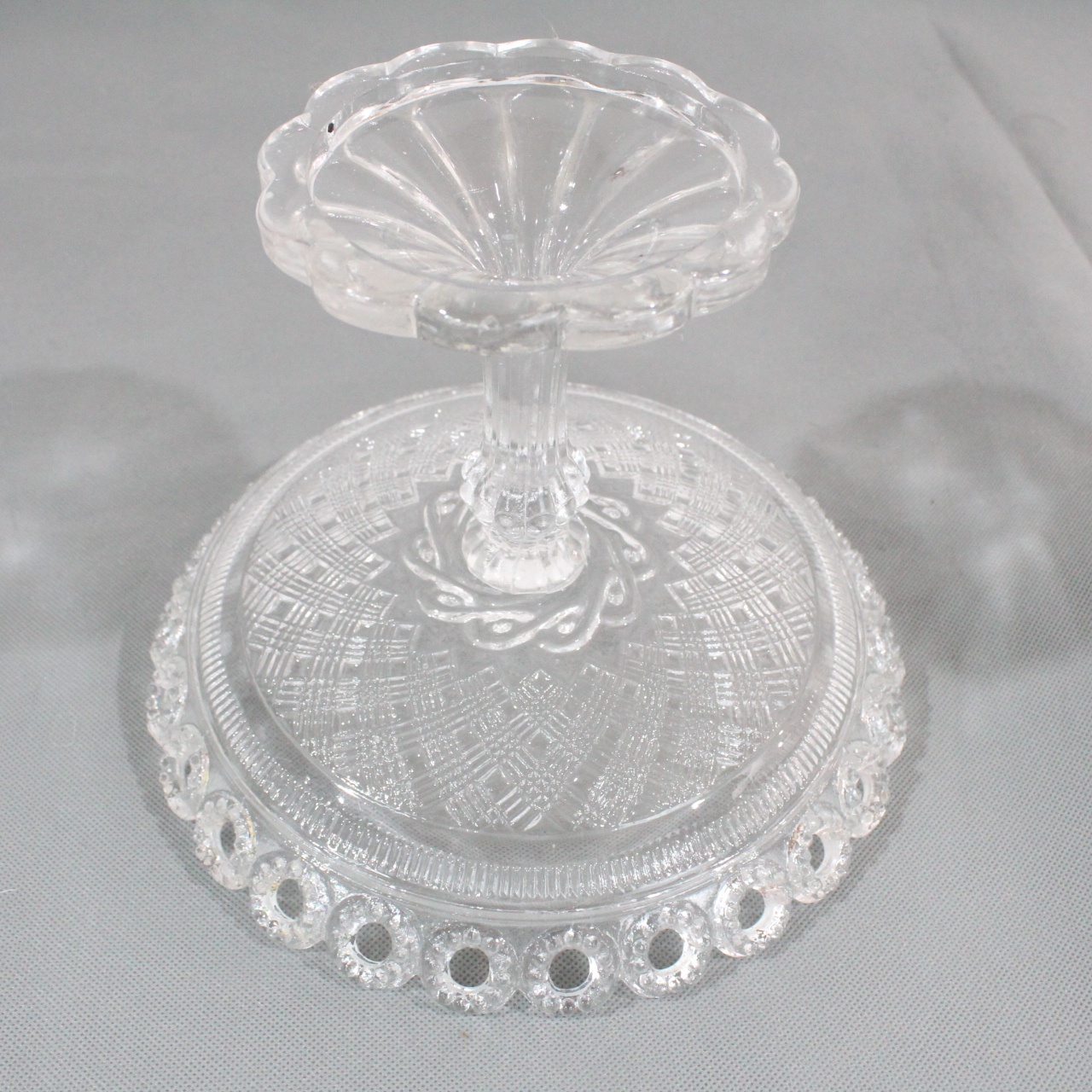 Voir photo 5 de Petit coupe en verre moulé Petit coupe en verre moulé Très bon état reconditionné photo 5