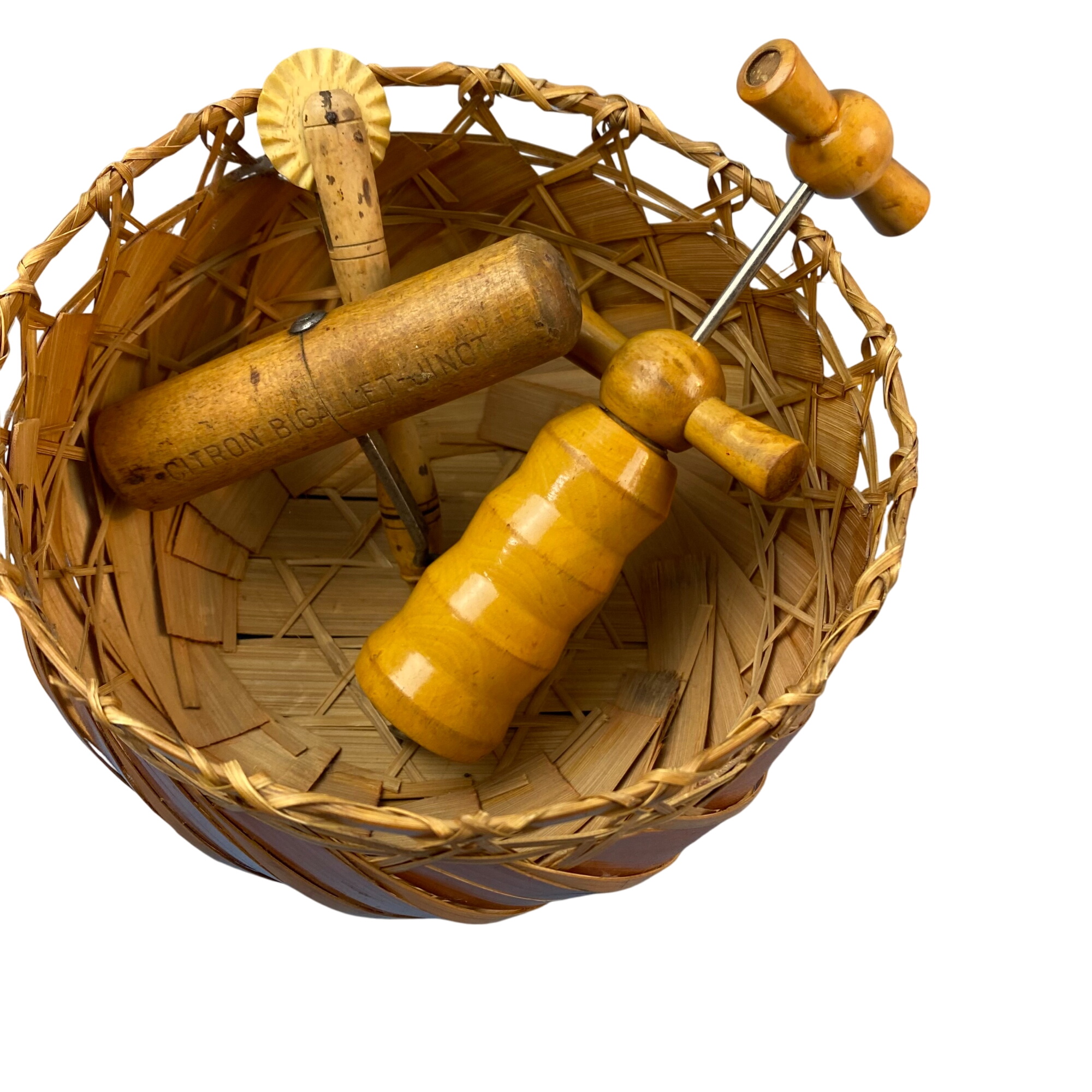 Acheter Petit panier garni Bon état - 16,00 € Petit panier garni Bon état reconditionné disponible sur Label Emmaüs
