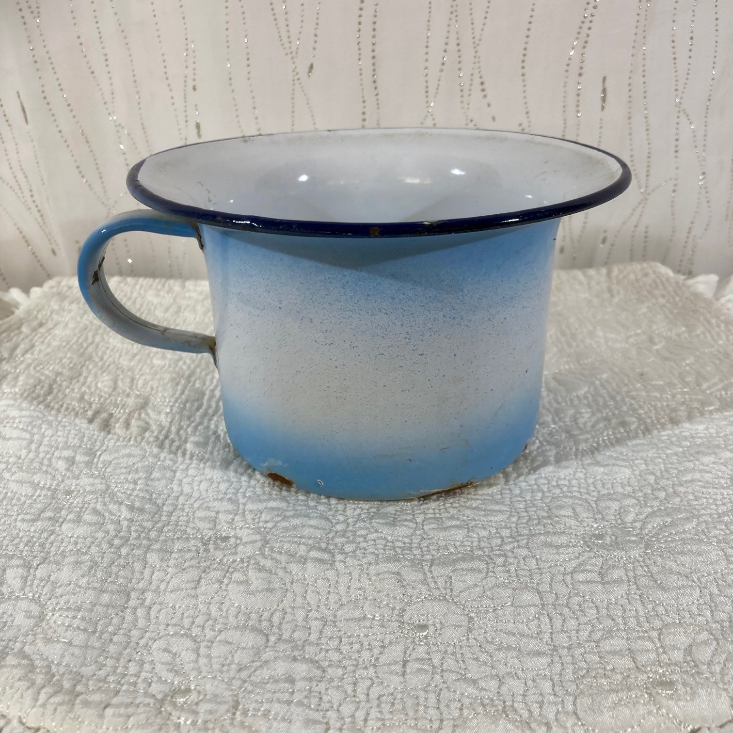 Voir photo 4 de Petit pot de chambre enfant émaillé bleu Petit pot de chambre enfant émaillé bleu Bon état reconditionné photo 4