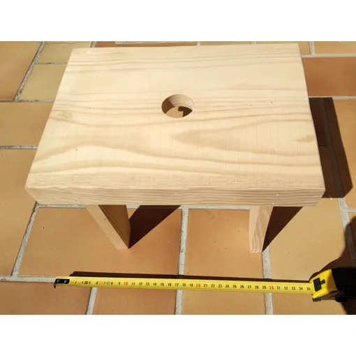 Petit Tabouret Bois Bon état reconditionné disponible sur Rakuten