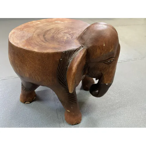 Petit tabouret éléphant en bois porte Piédestal plantes porte plantes elephant en bois Bon état reconditionné disponible sur Rakuten