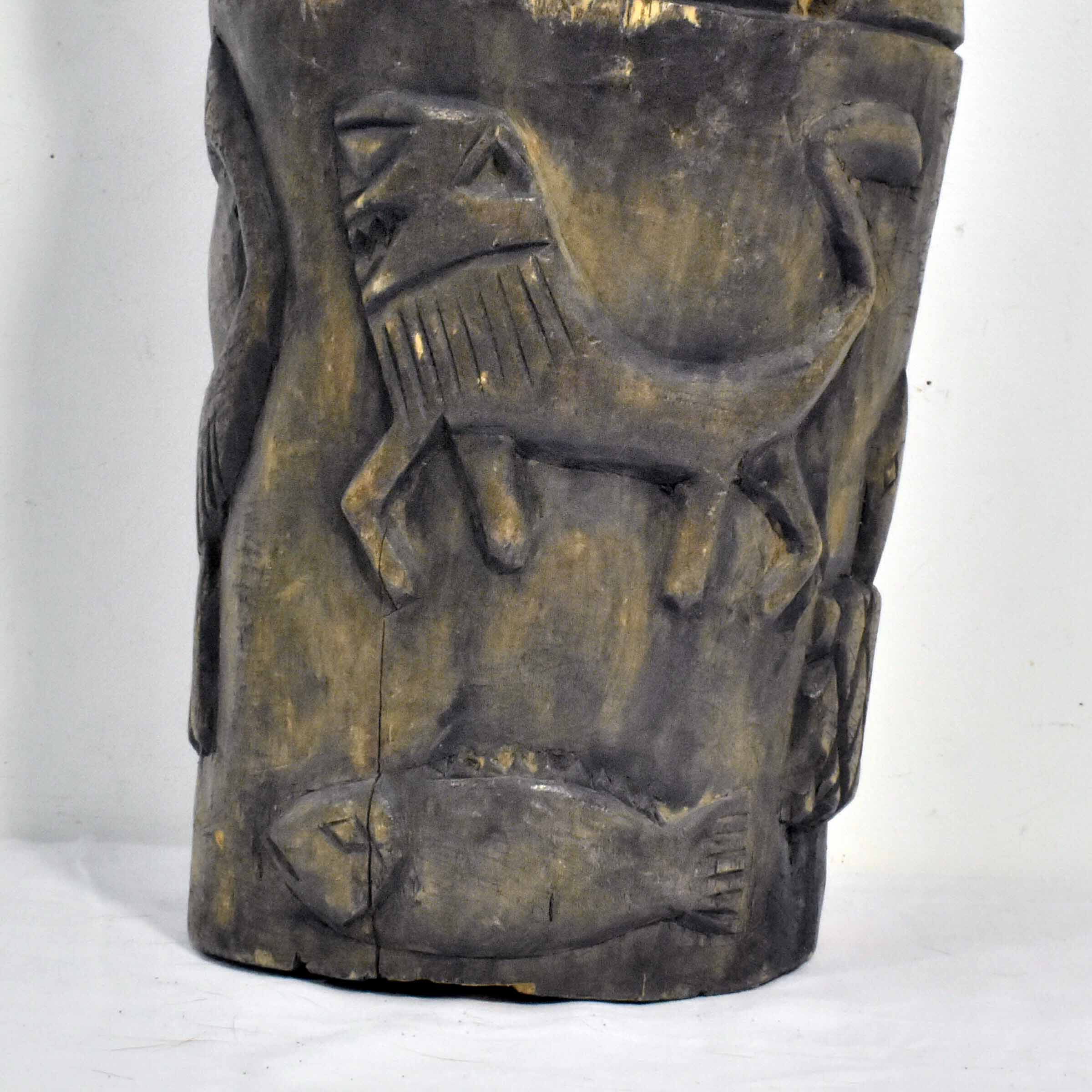 Voir photo 11 de Petit Tambour Africain - Bois Sculpté & Peau Rasée Petit Tambour Africain - Bois Sculpté & Peau Rasée Bon état reconditionné photo 11