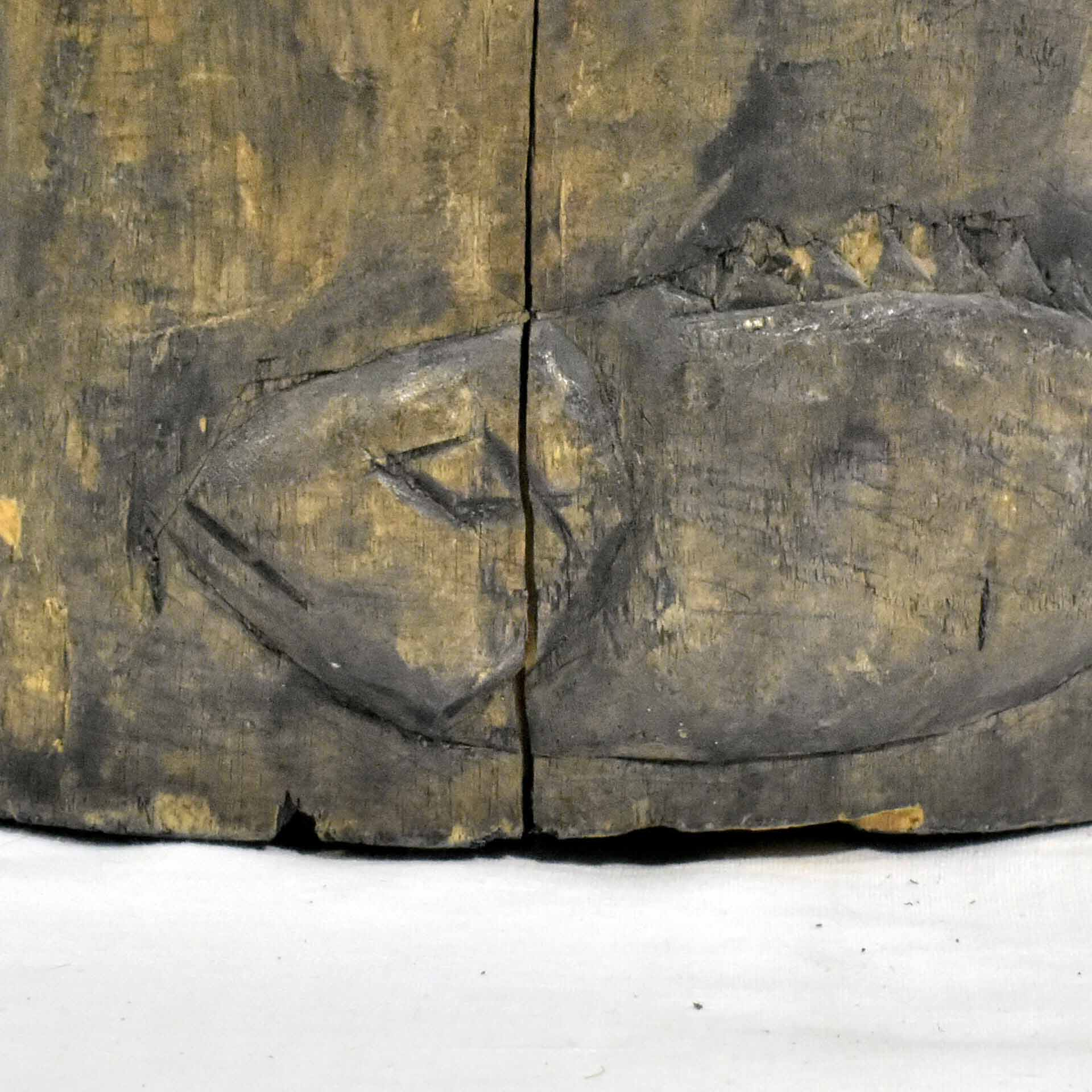 Voir photo 14 de Petit Tambour Africain - Bois Sculpté & Peau Rasée Petit Tambour Africain - Bois Sculpté & Peau Rasée Bon état reconditionné photo 14