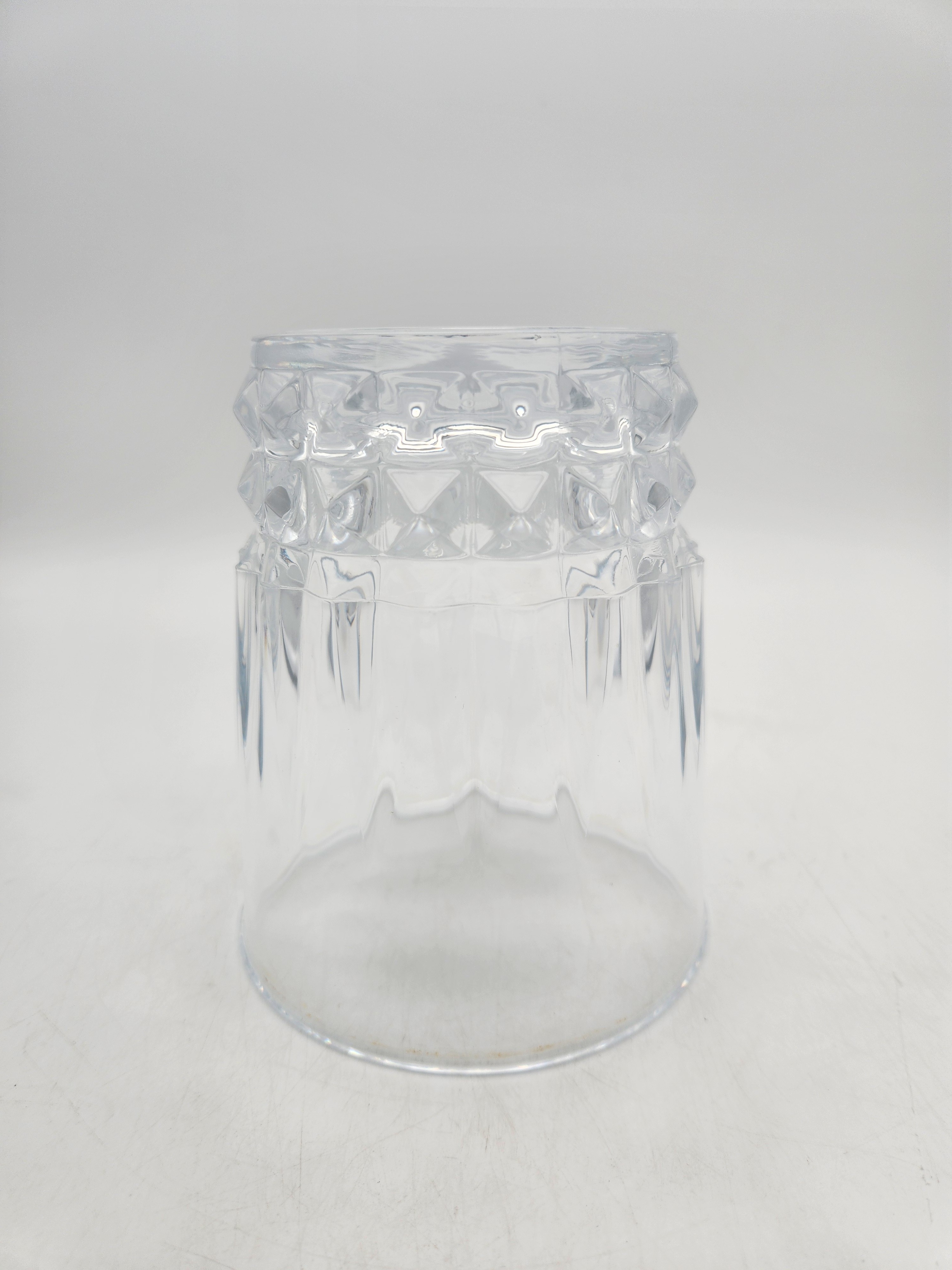 Voir photo 3 de Petit vase en cristal d'Arques Petit vase en cristal d'Arques reconditionné photo 3