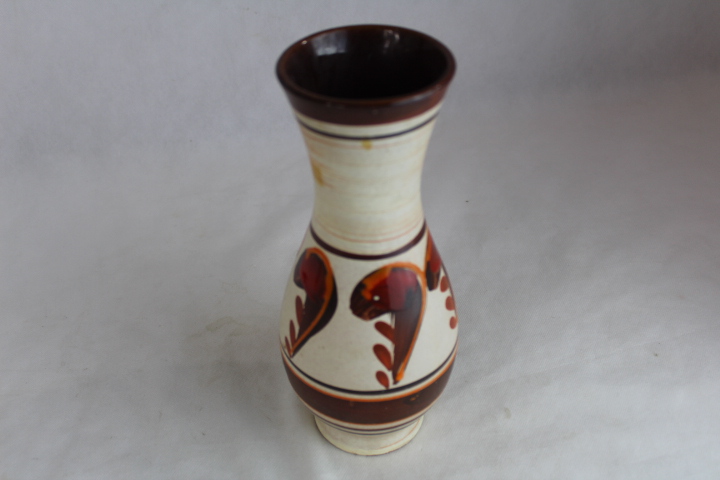 Voir photo 2 de Petit vase en porcelaine et faïence Petit vase en porcelaine et faïence Très bon état reconditionné photo 2
