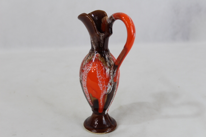 Acheter Petit vase style Vallauris en céramique Très bon état - 10,00 € Petit vase style Vallauris en céramique Très bon état reconditionné disponible sur Label Emmaüs