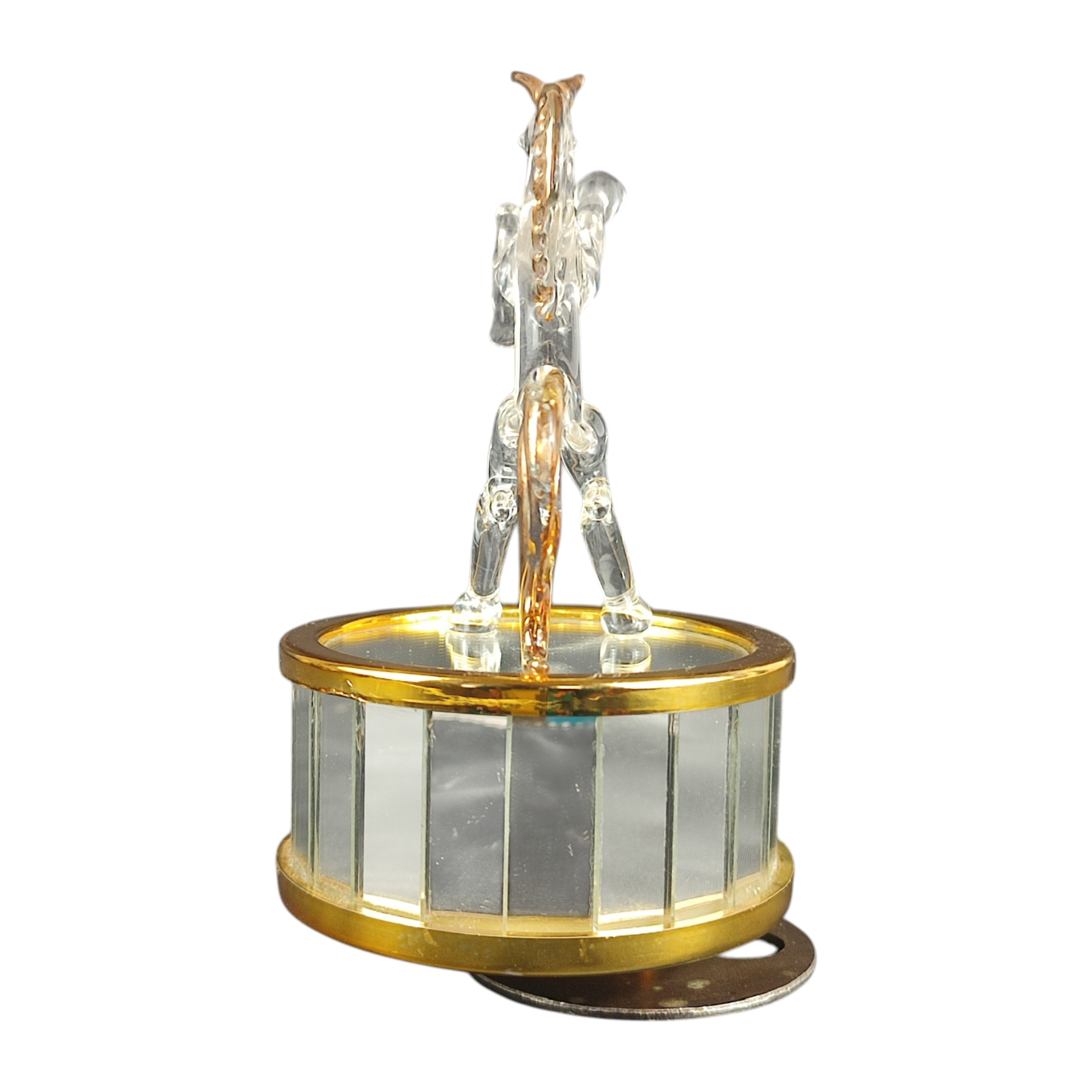 Voir photo 3 de Petite boîte à musique vintage – Sculpture de cheval cambré en verre – Support en métal doré et miroirs – Mélodie « Le Lac des cygnes » Petite boîte à musique vintage – Sculpture de cheval cambré en verre – Support en métal doré et miroirs – Mélodie « Le Lac des cygnes » Bon état reconditionné photo 3