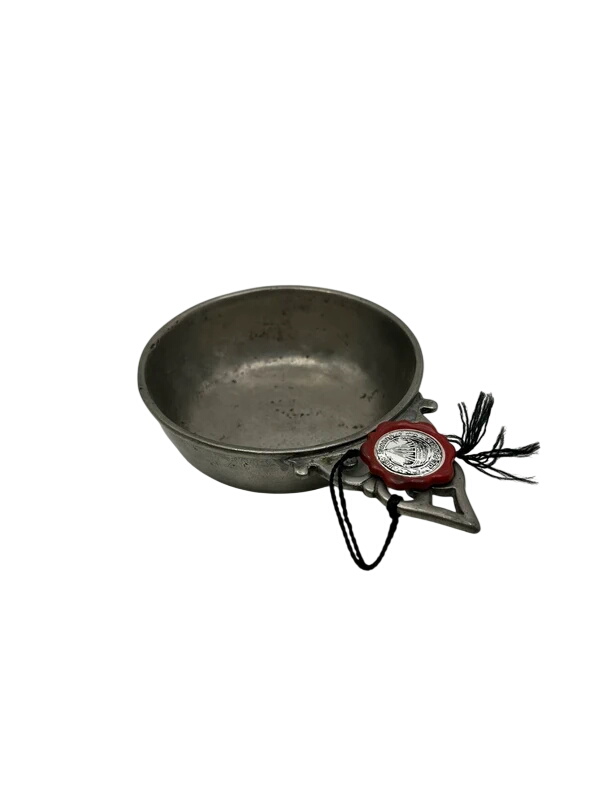 Acheter Petite poêle en étain Les Étains de Paris vintage déco cuisine 12 cm Très bon état - 19,00 € Petite poêle en étain Les Étains de Paris vintage déco cuisine 12 cm Très bon état reconditionné disponible sur Label Emmaüs