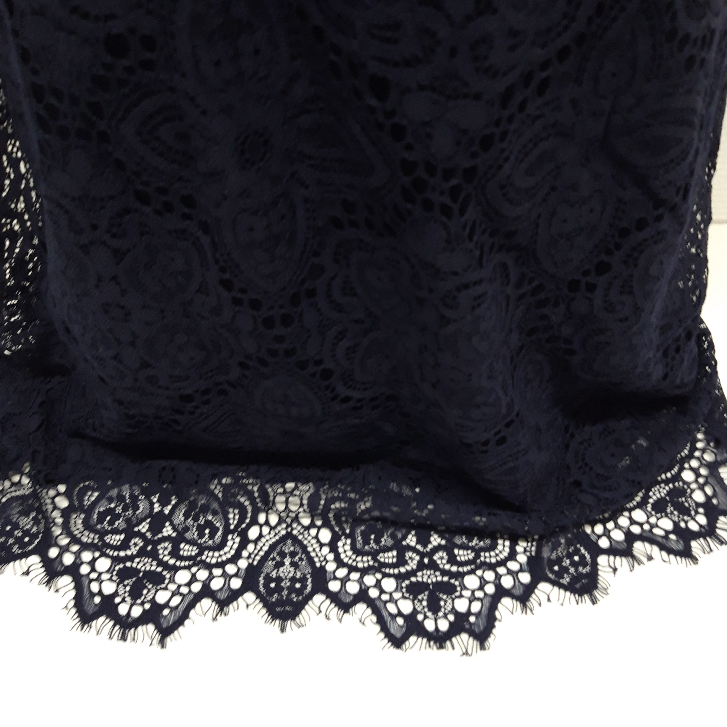 Voir photo 8 de Petite robe bleu marine,en dentelle, sans manches Naf Naf, taille 38 Petite robe bleu marine,en dentelle, sans manches Naf Naf, taille 38 Bon état reconditionné photo 8