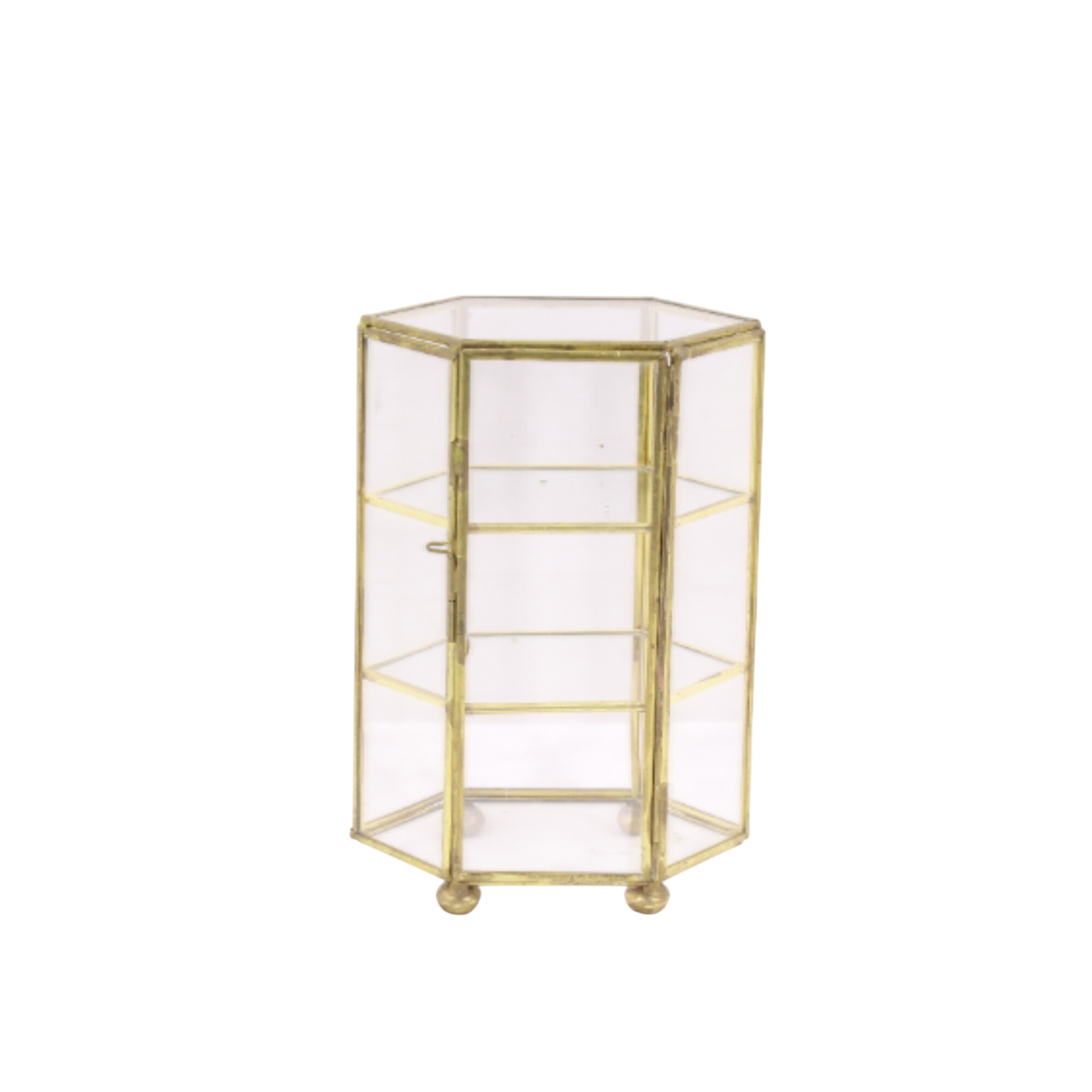 Petite vitrine décorative vintage à suspendre - Verre et laiton - 28,00 € Petite vitrine décorative vintage à suspendre - Verre et laiton reconditionné disponible sur Label Emmaüs