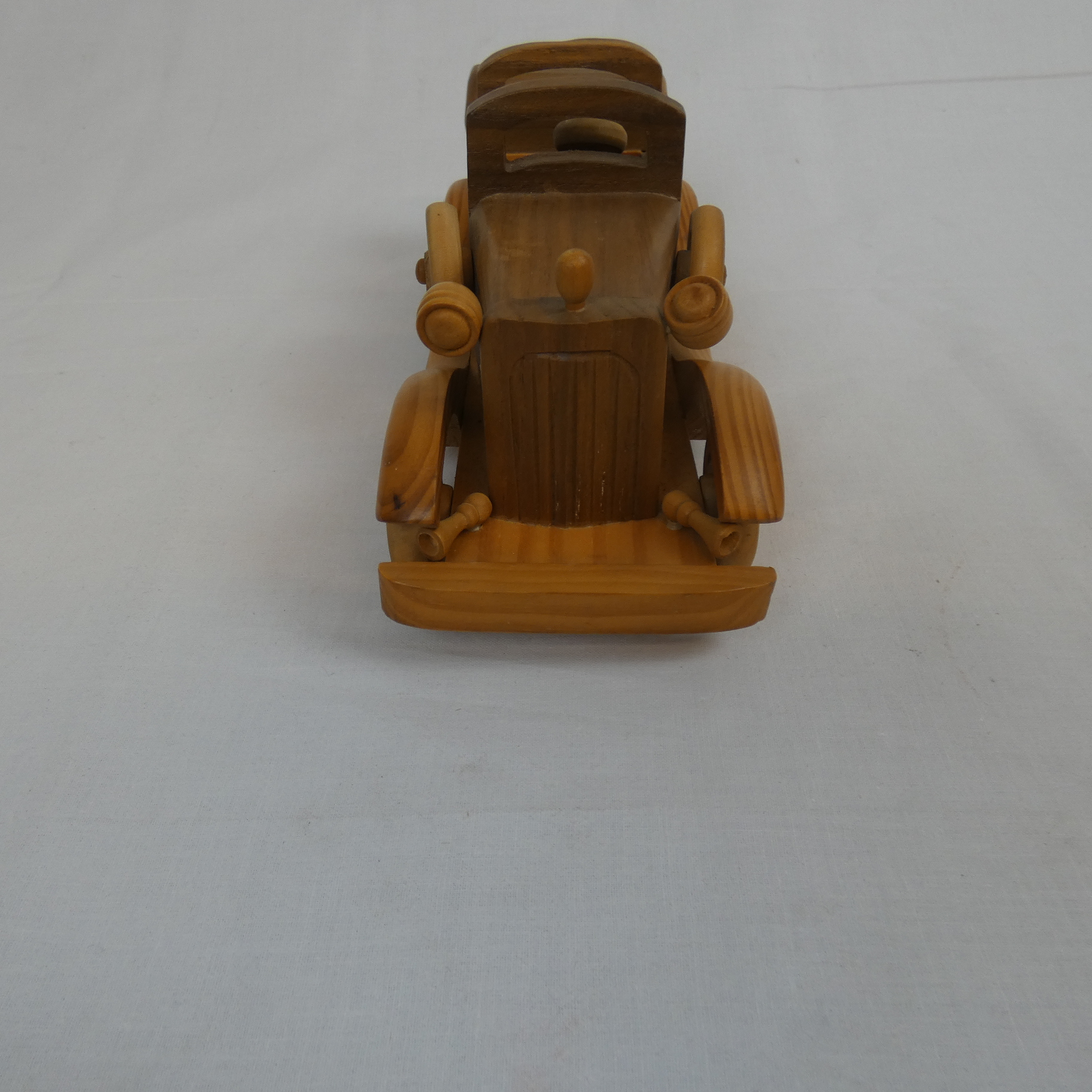 Voir photo 5 de Petite Voiture En Bois Pour Enfant Vintage Petite Voiture En Bois Pour Enfant Vintage Très bon état reconditionné photo 5