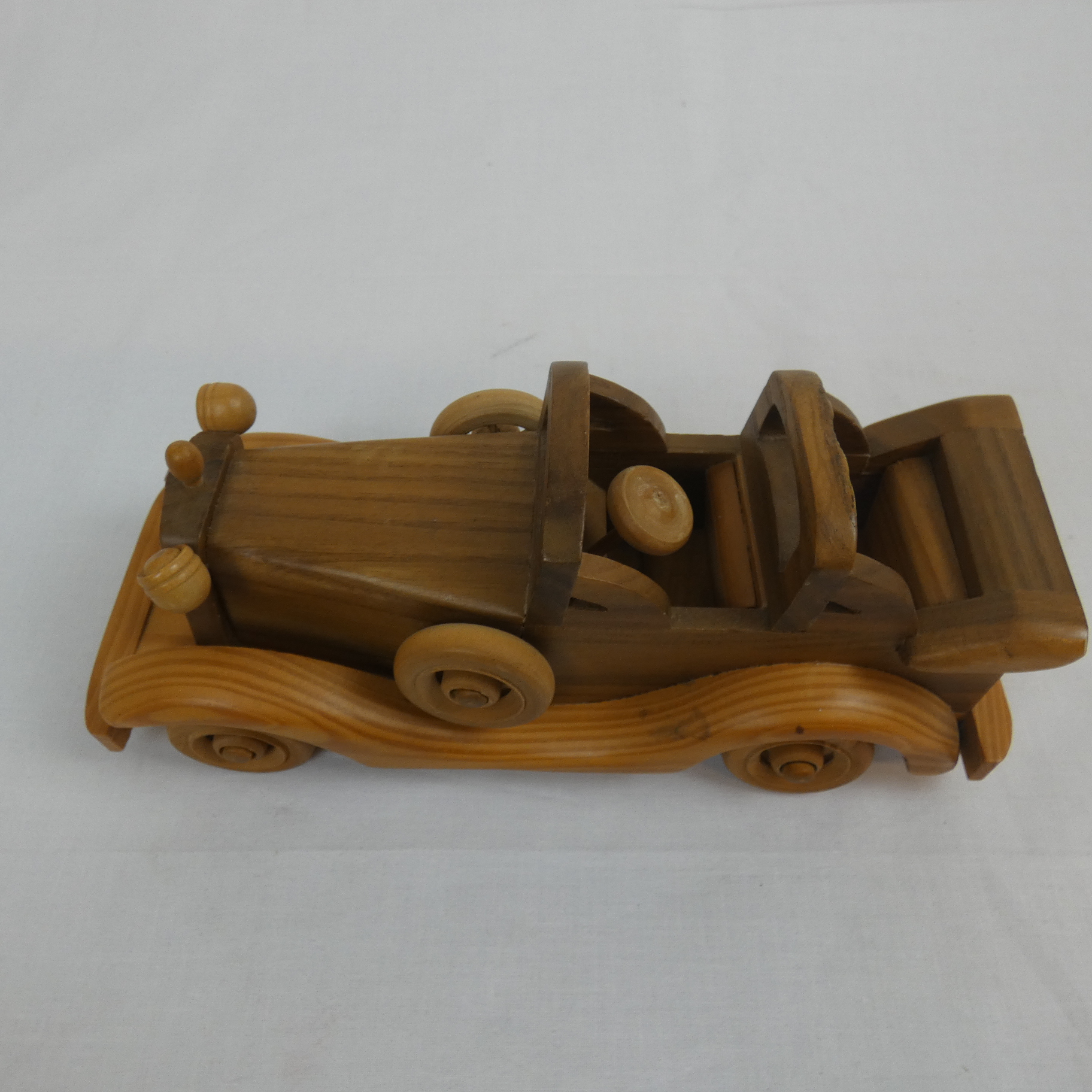 Voir photo 6 de Petite Voiture En Bois Pour Enfant Vintage Petite Voiture En Bois Pour Enfant Vintage Très bon état reconditionné photo 6