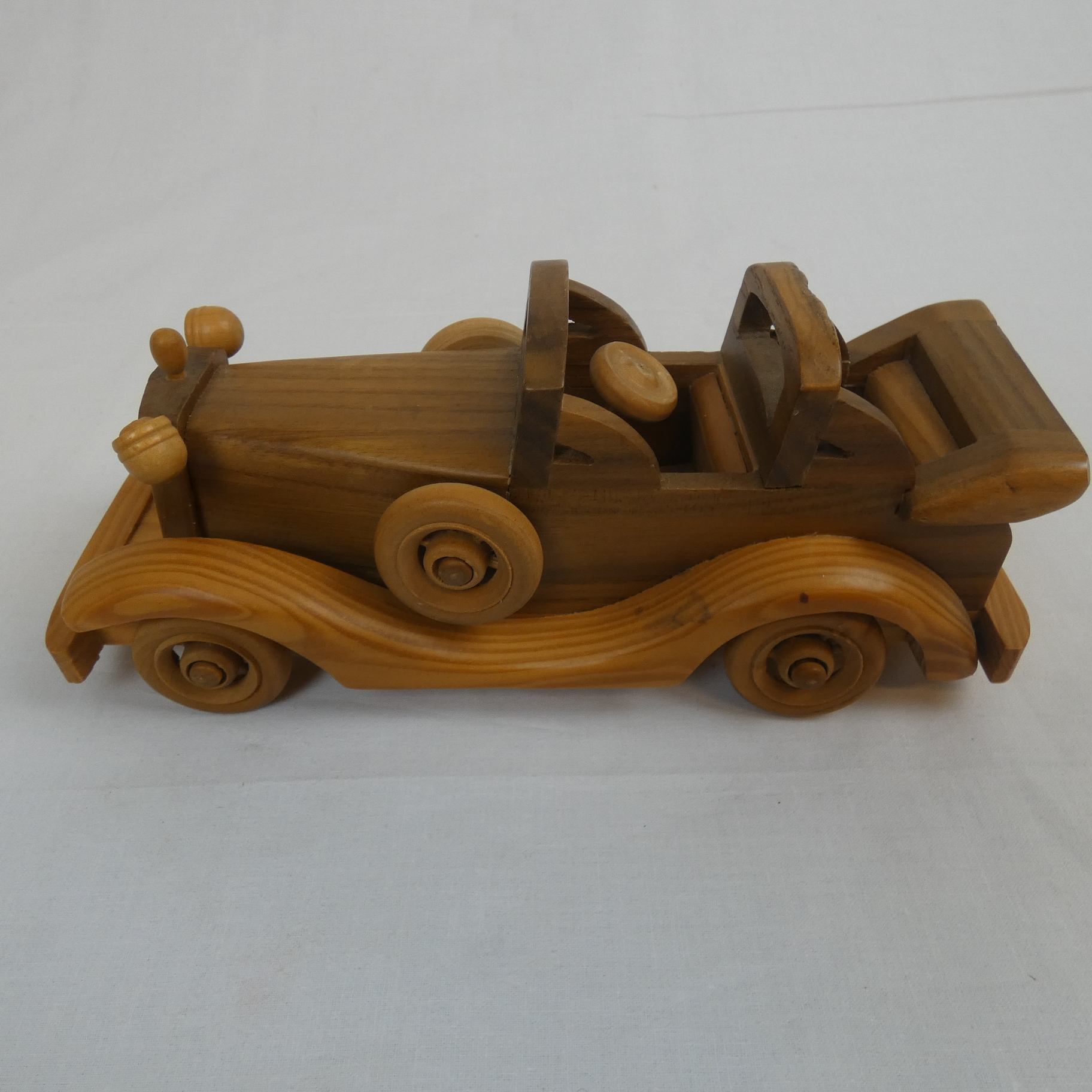 Voir photo 8 de Petite Voiture En Bois Pour Enfant Vintage Petite Voiture En Bois Pour Enfant Vintage Très bon état reconditionné photo 8