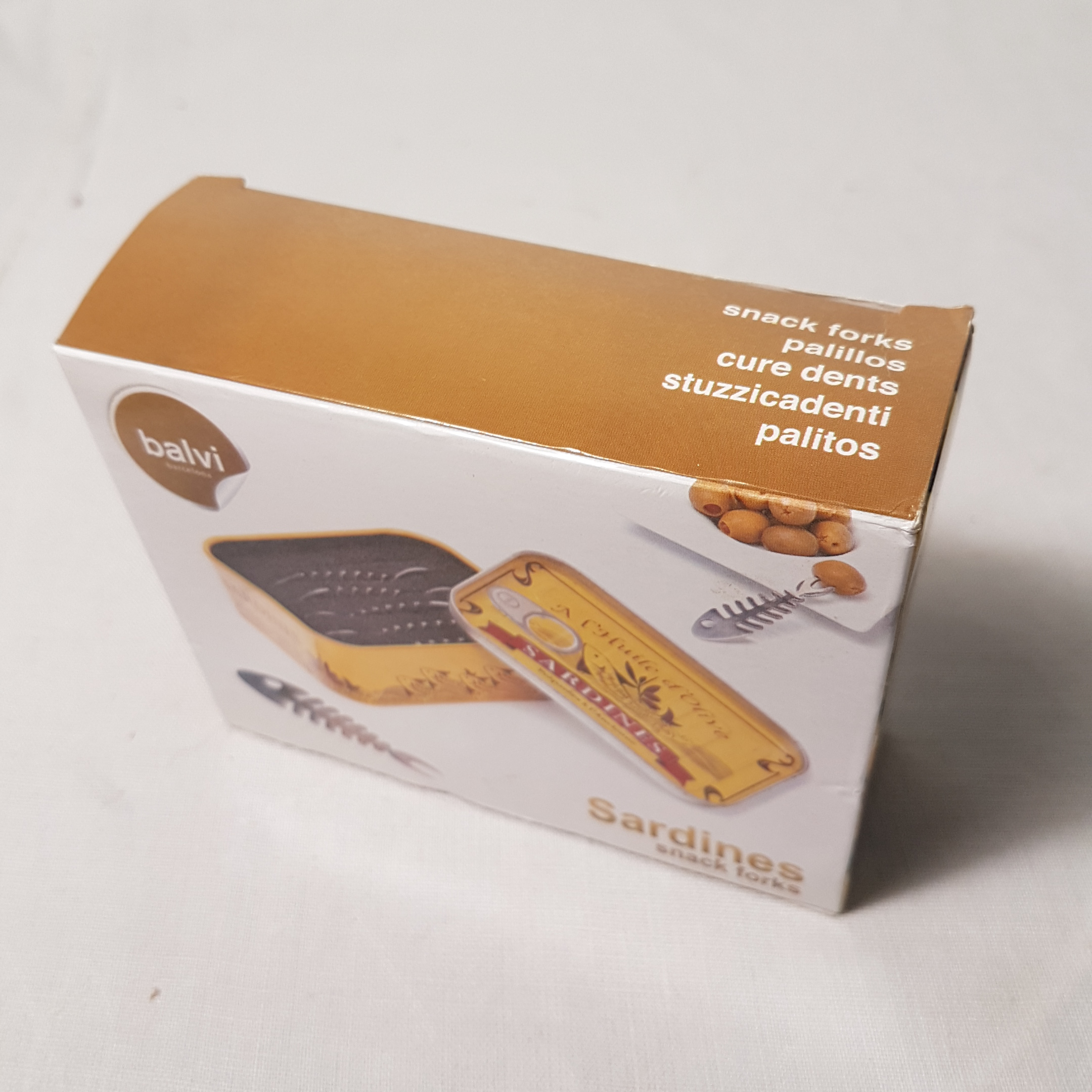 Voir photo 2 de Petites fourchettes apéritives en forme de sardine Petites fourchettes apéritives en forme de sardine Parfait état reconditionné photo 2