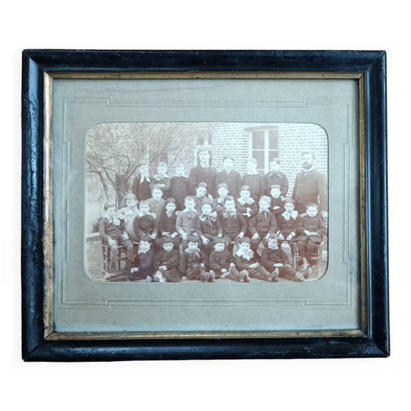 Photo de classe école de garçon Bon état reconditionné (offre indisponible)