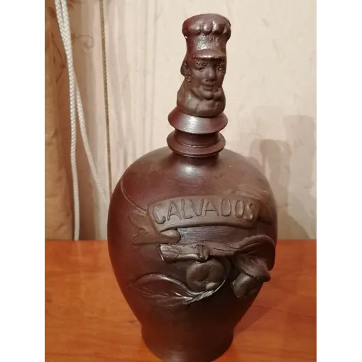 Acheter Pichet Calvados 75 Cl, Hauteur 24 Cm, Diamètre Du Socle 7 Cm. occasion - 12,00 € Pichet Calvados 75 Cl, Hauteur 24 Cm, Diamètre Du Socle 7 Cm. occasion reconditionné disponible sur Rakuten