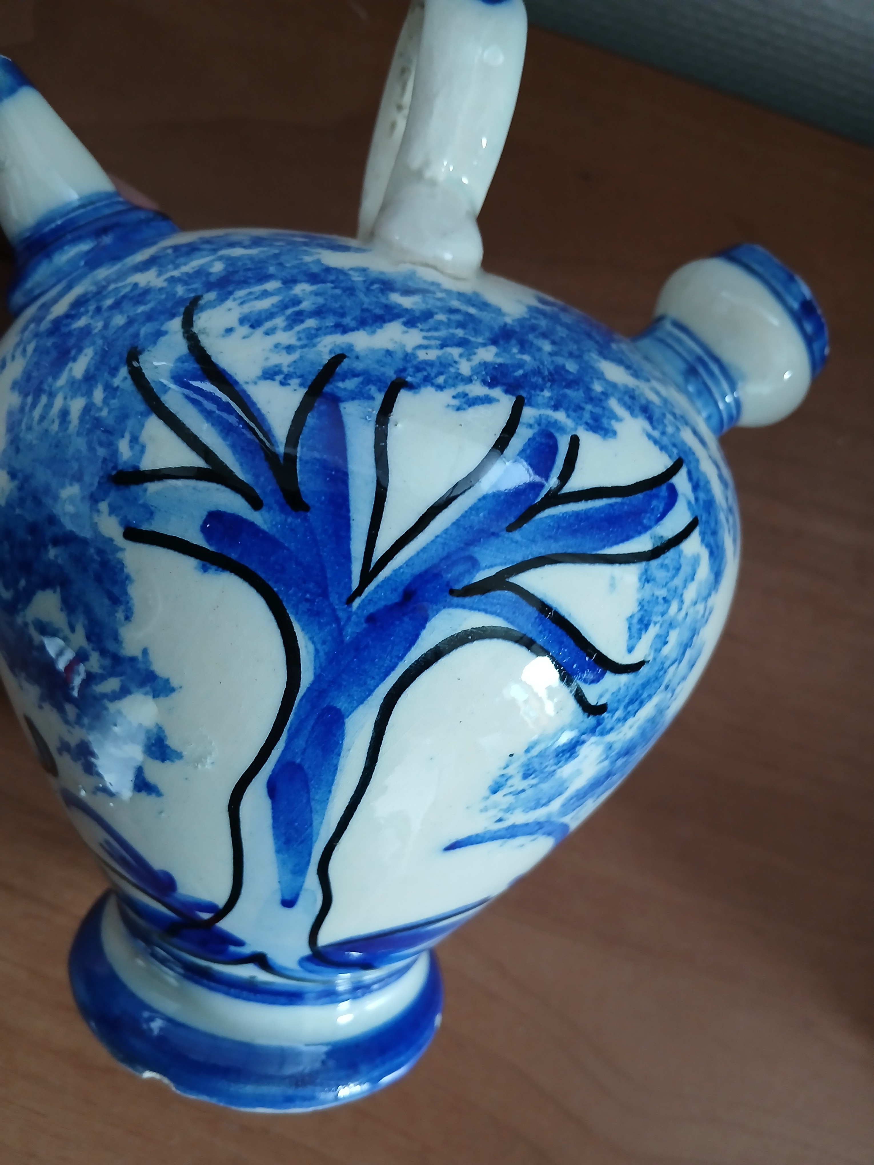 Voir photo 9 de Pichet, cruche, chevrette en céramique à décor de camaïeu de bleu. Pichet, cruche, chevrette en céramique à décor de camaïeu de bleu. Bon état reconditionné photo 9