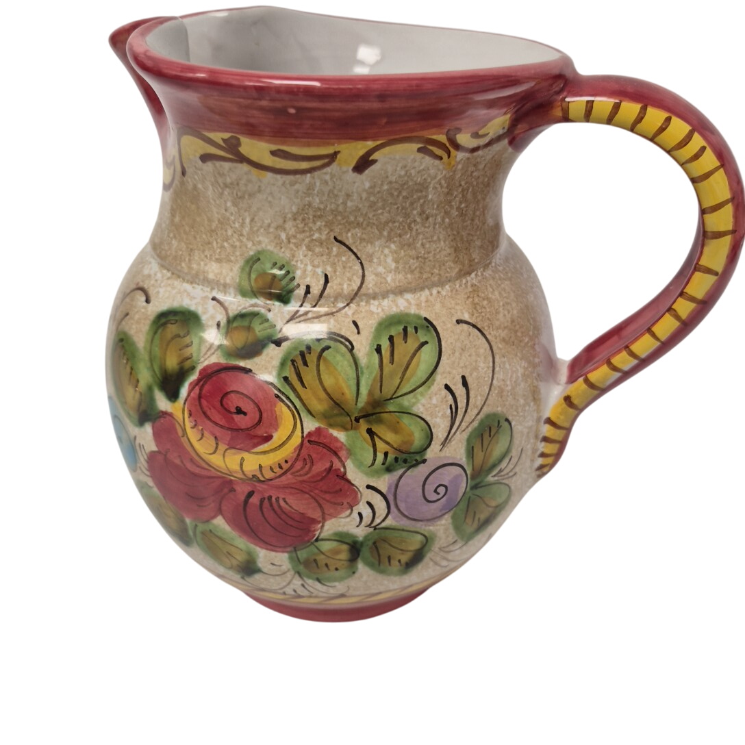 Pichet en céramique motif de fleurs Très bon état - 10,00 € Pichet en céramique motif de fleurs Très bon état reconditionné disponible sur Label Emmaüs
